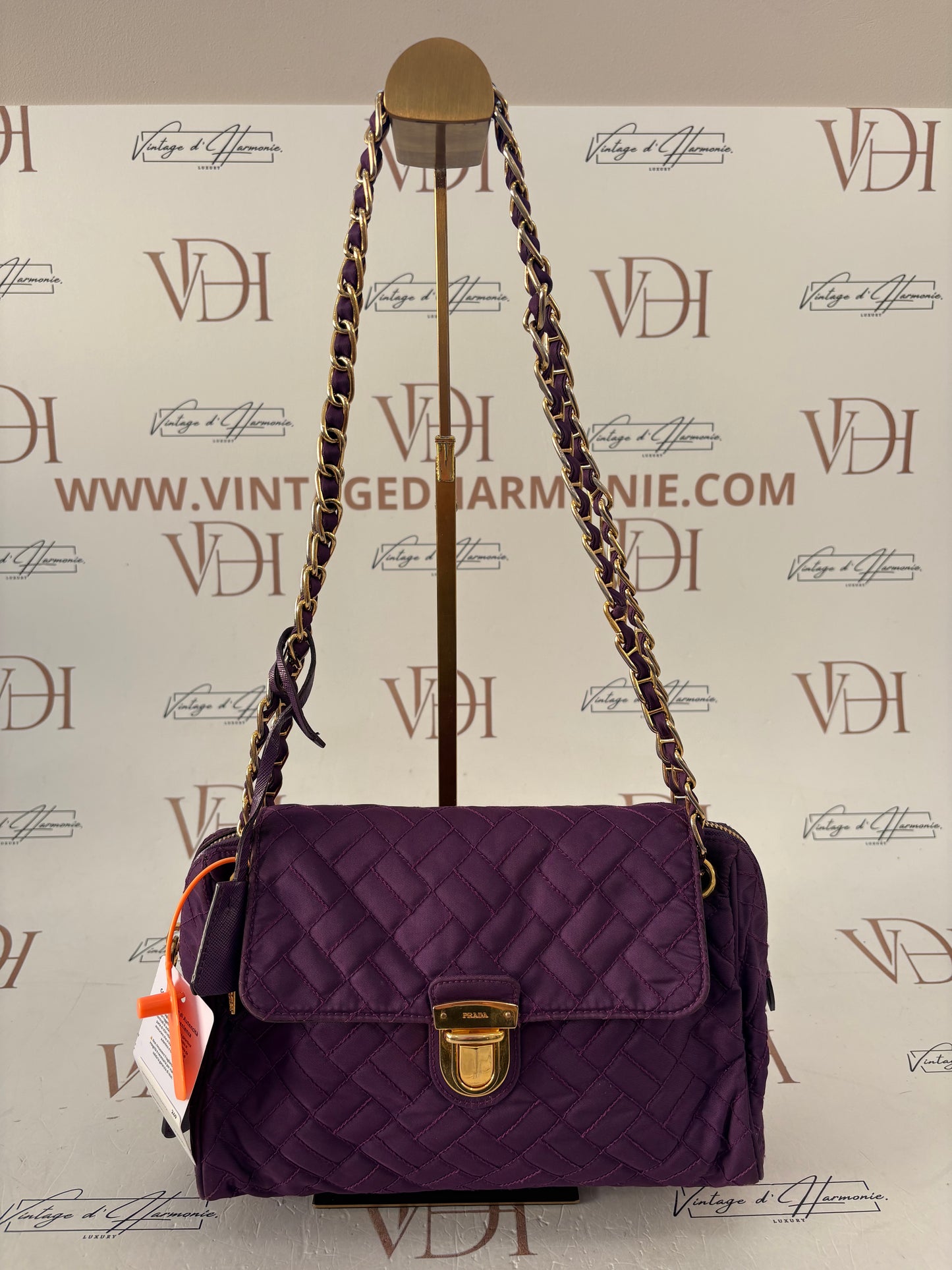 383868 - Prada Purple