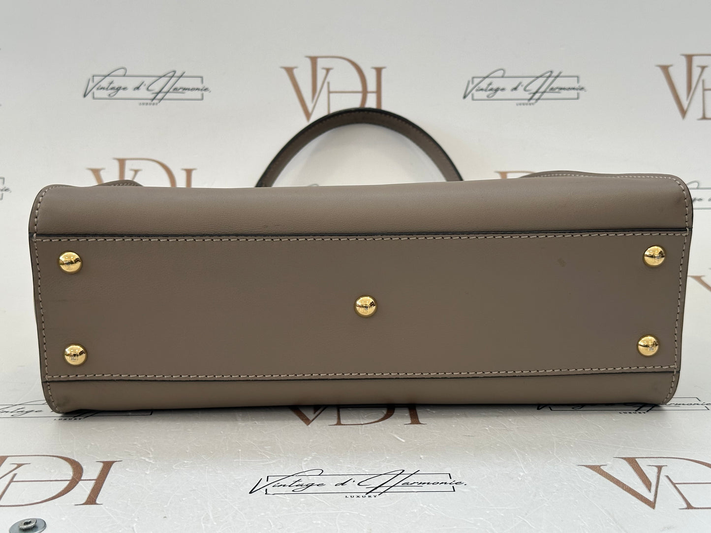 383074 - Fendi Peekaboo