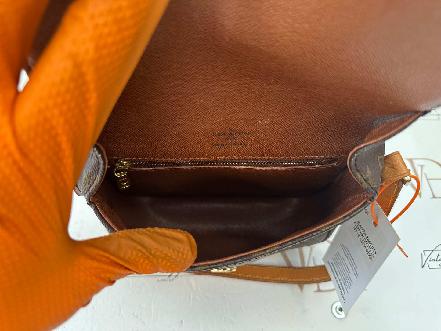 018075 - Louis Vuitton Saint Cloud MM