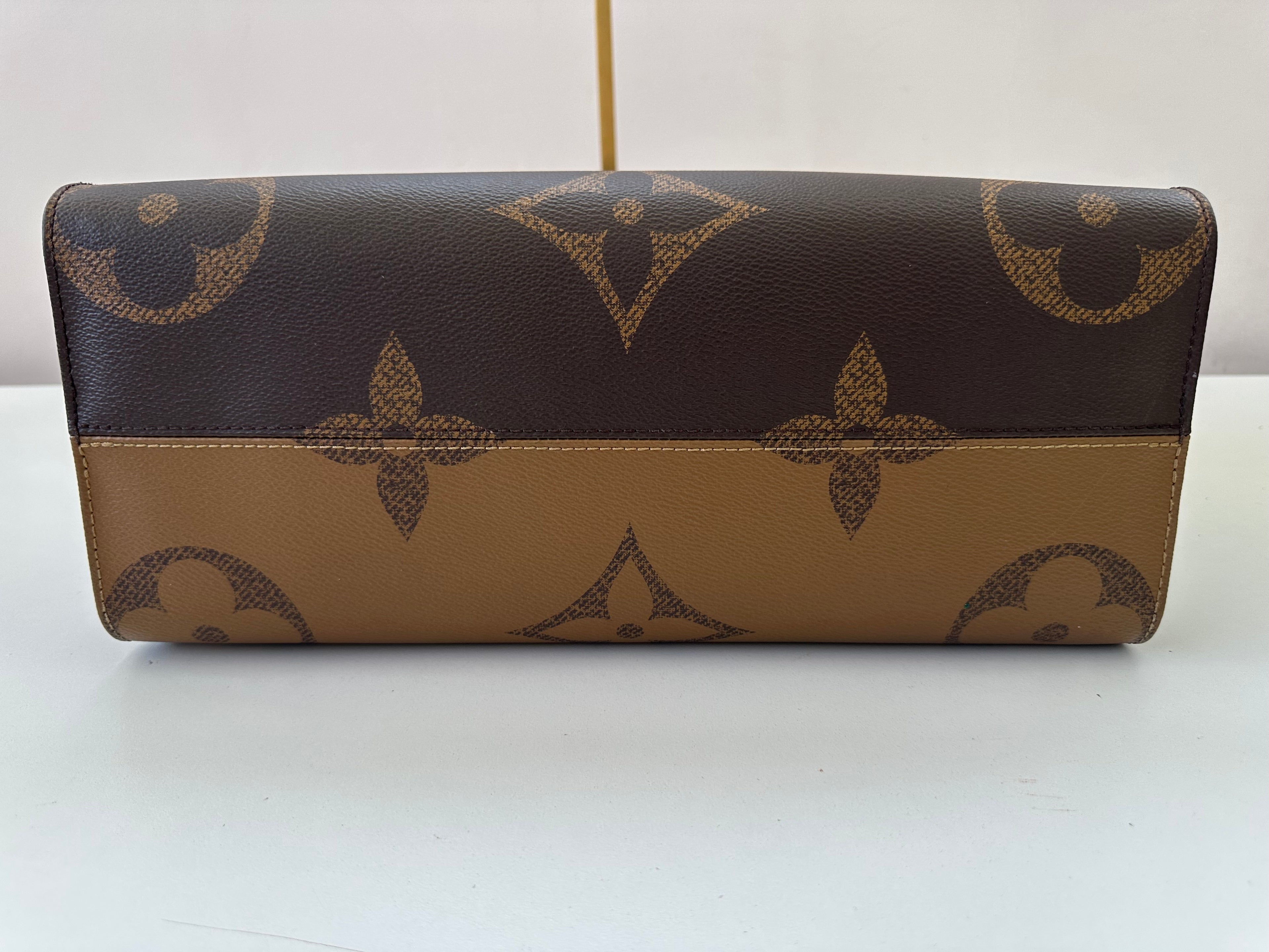 Louis Vuitton Giant Onthego