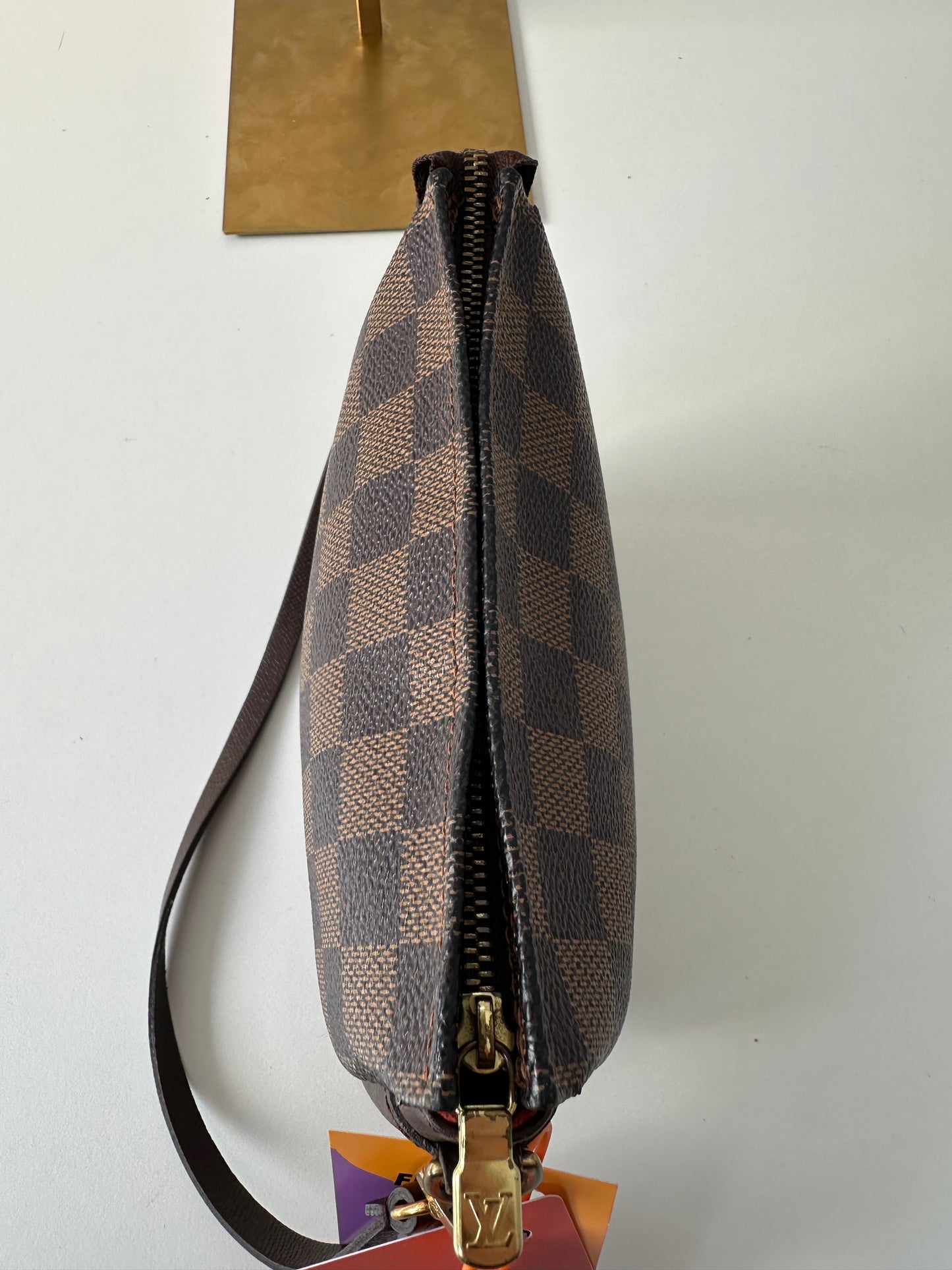 Louis Vuitton Pochette Damier