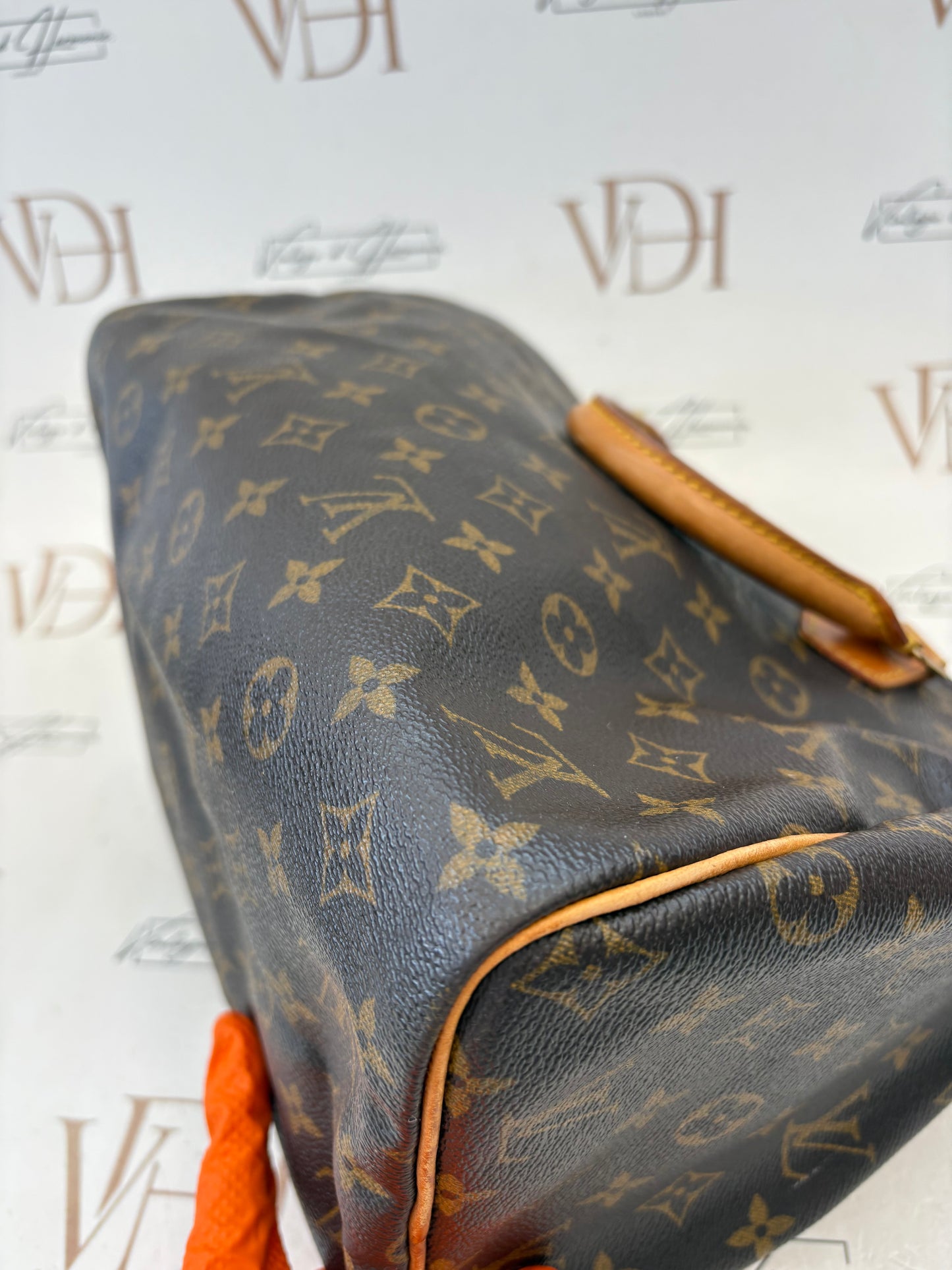 018365 - Louis Vuitton Speedy 30