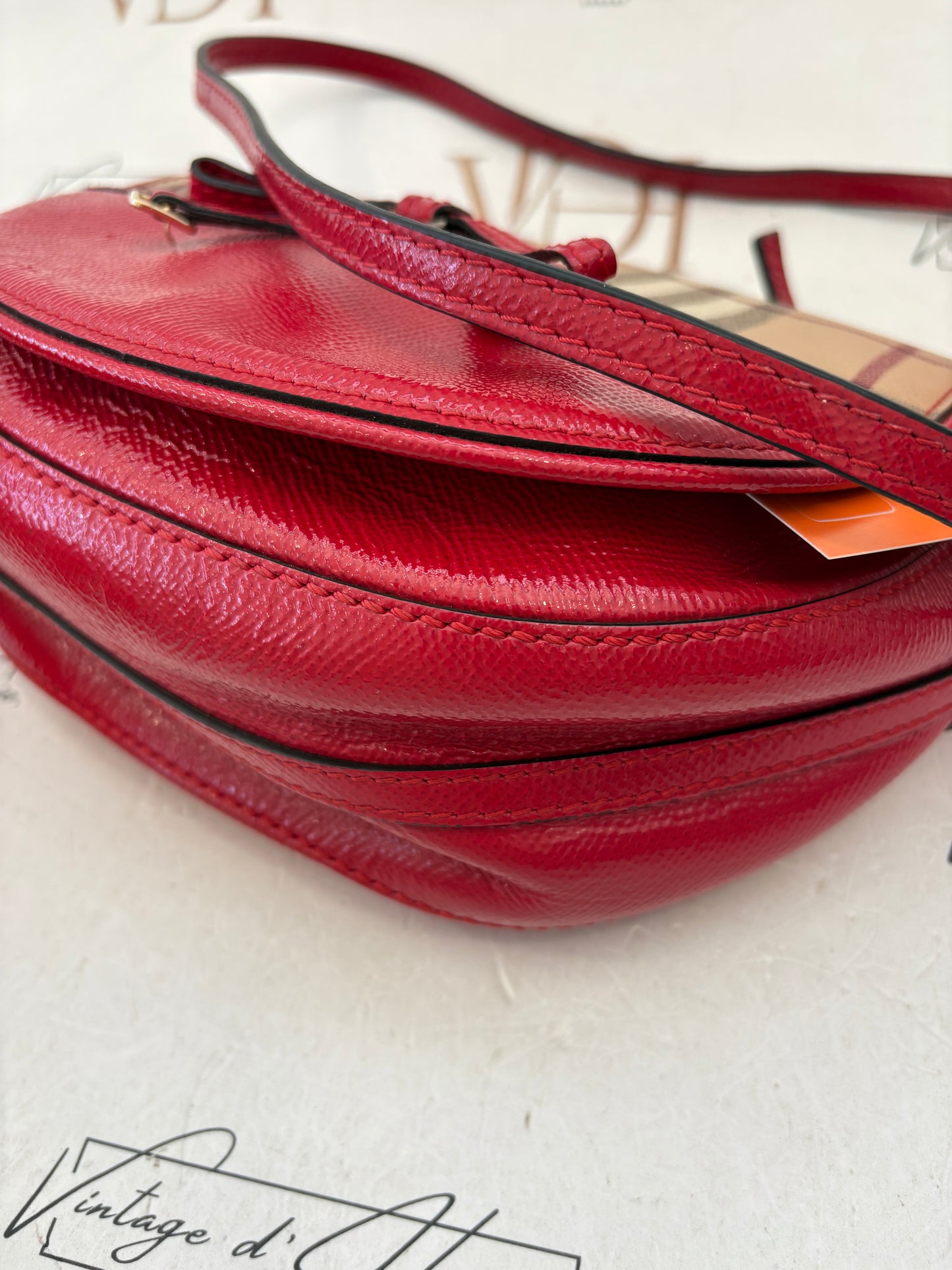 018974 - Burberry Red House