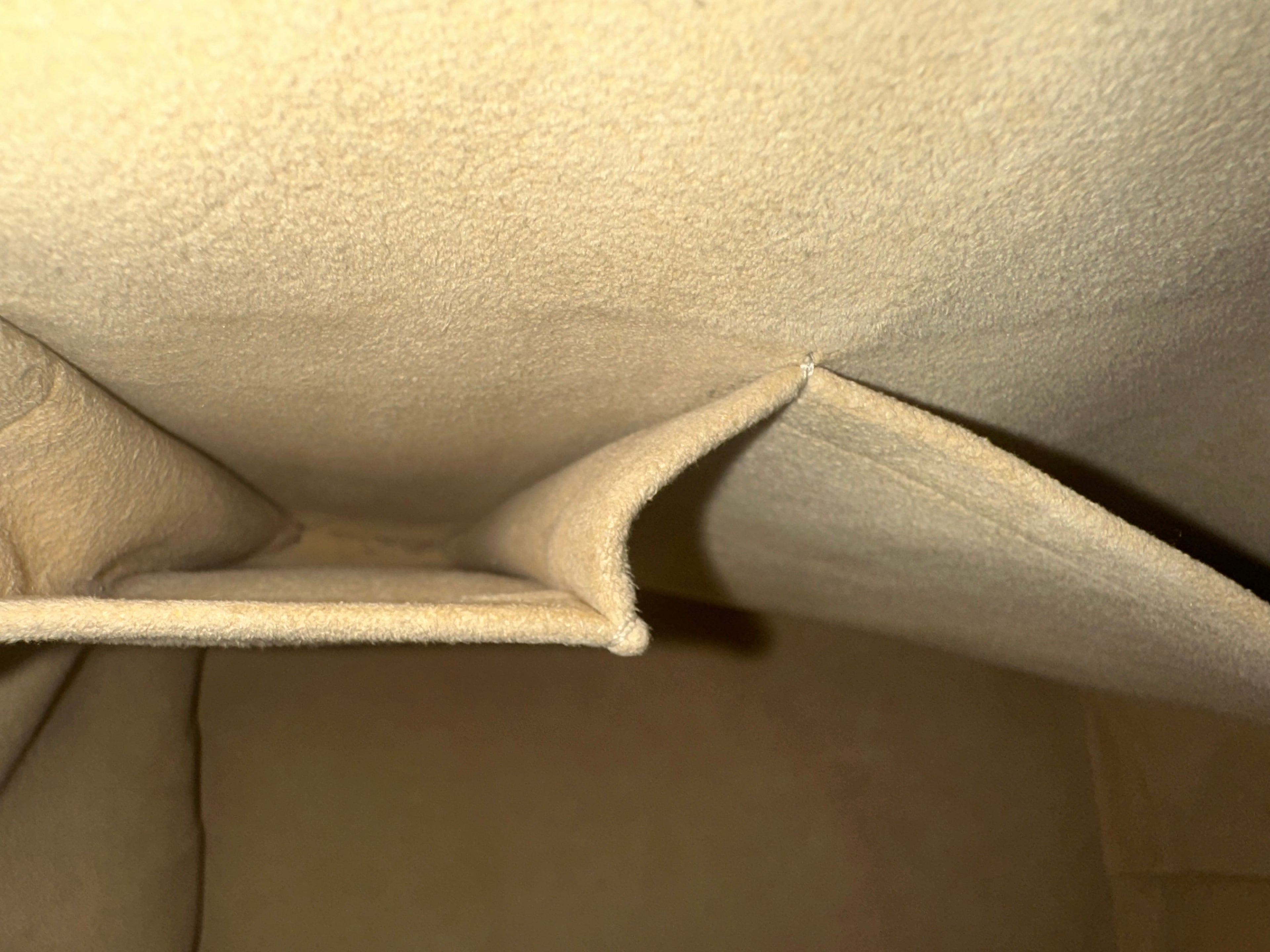 Louis Vuitton Azur Saleya MM