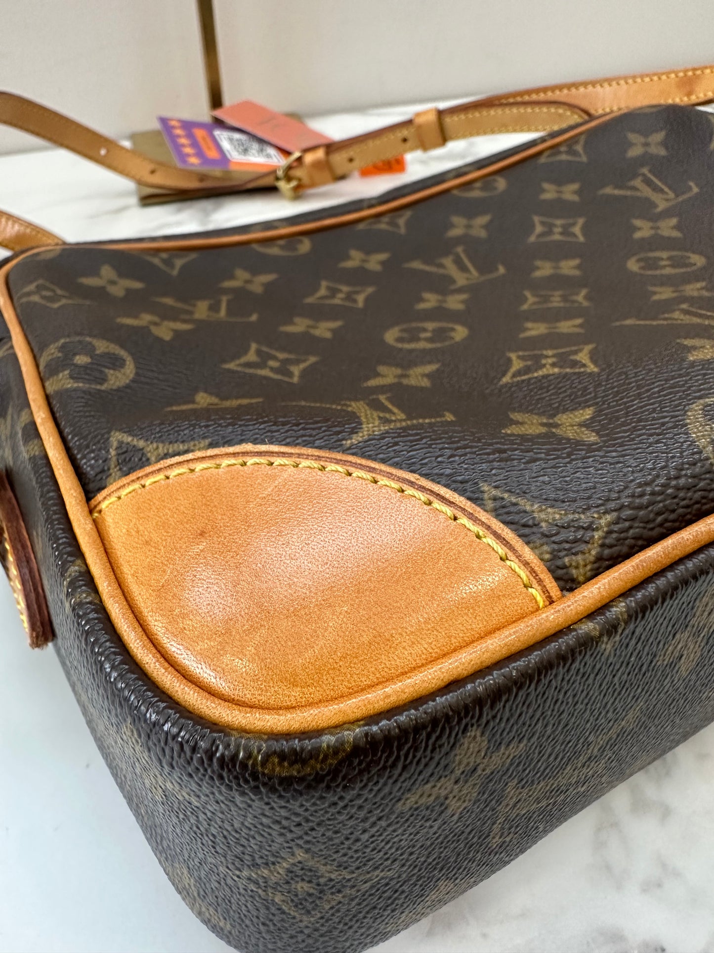 Louis Vuitton Trocadero 27