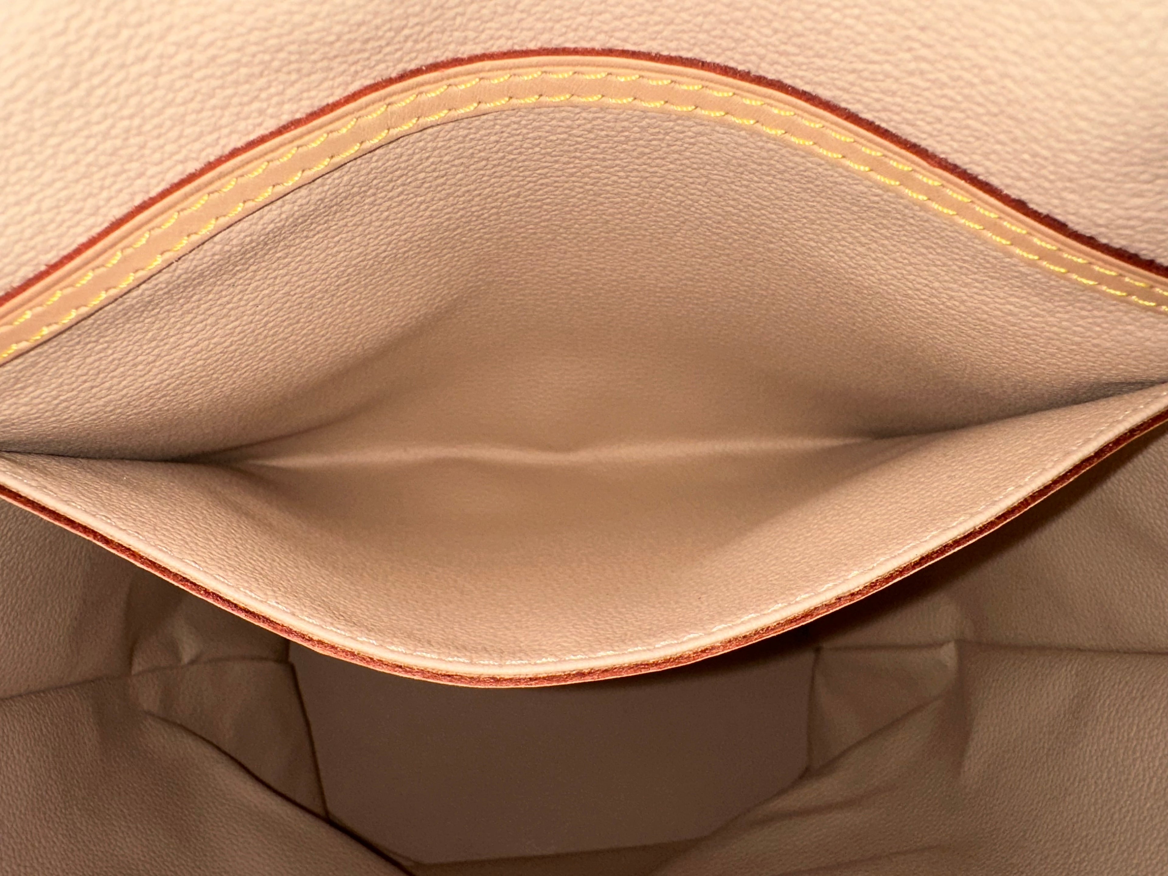 Louis Vuitton Bucket GM