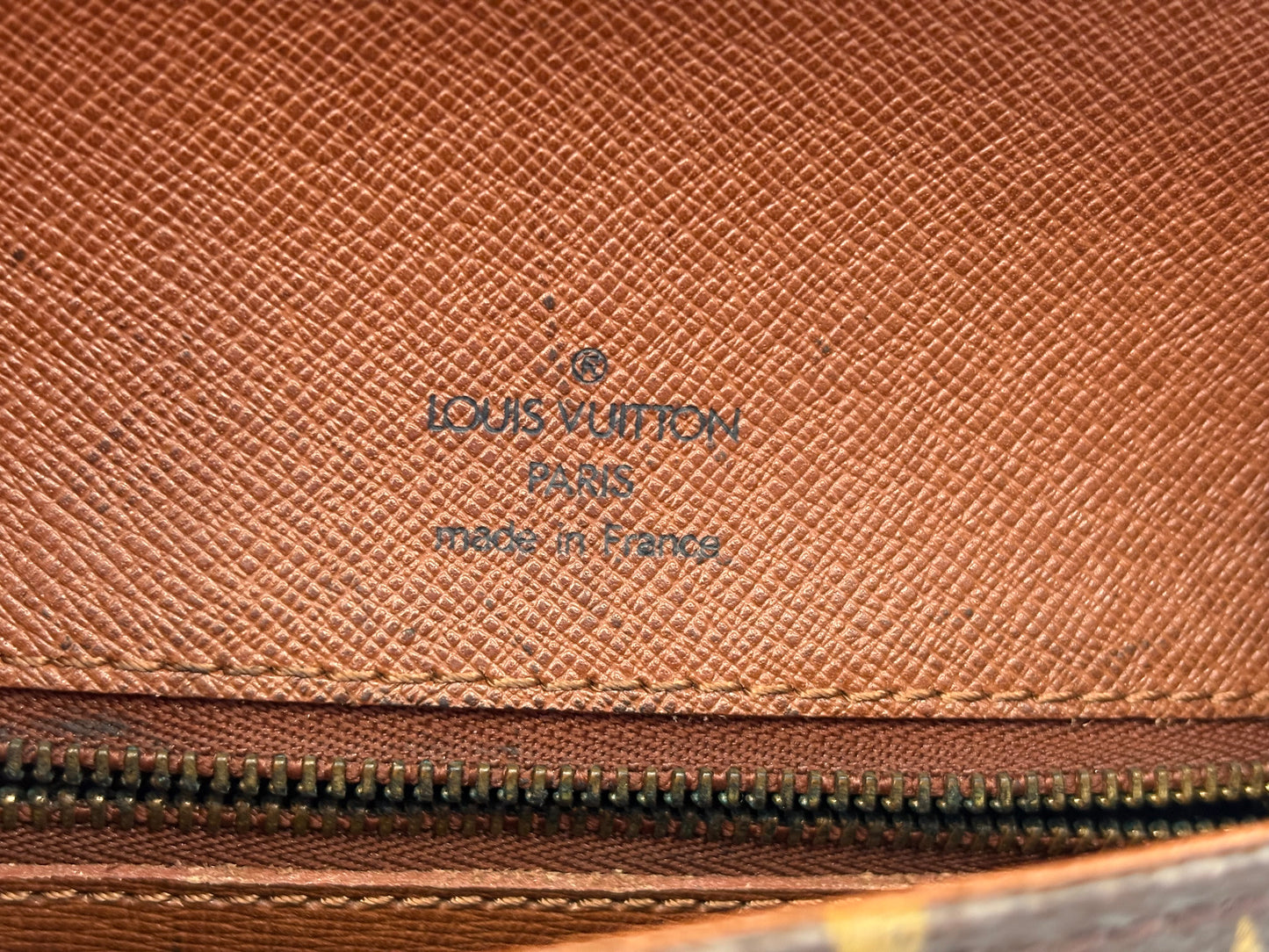 018944 - Louis Vuitton Saint Cloud MM