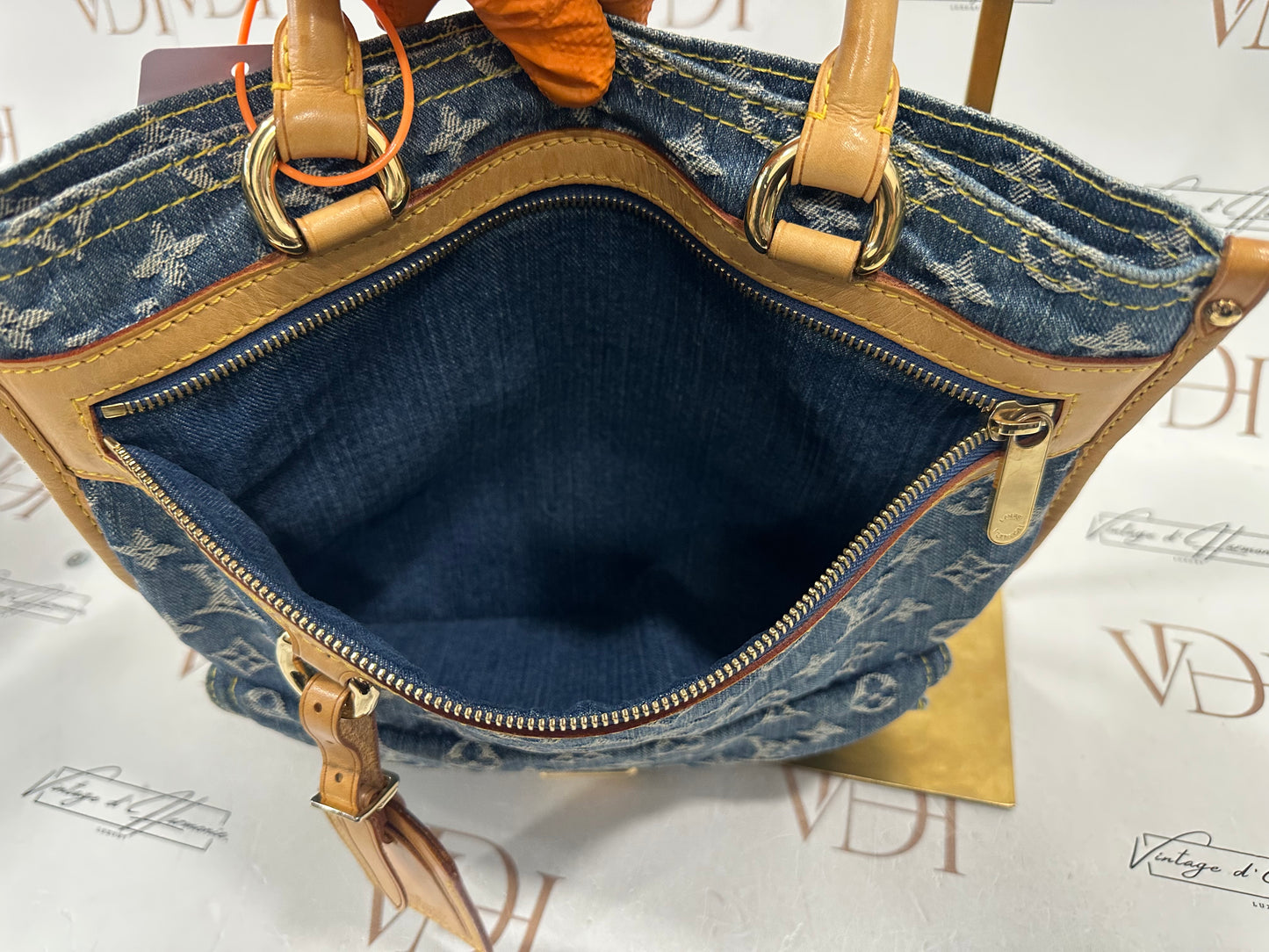 384021 - Louis Vuitton Sac Plat