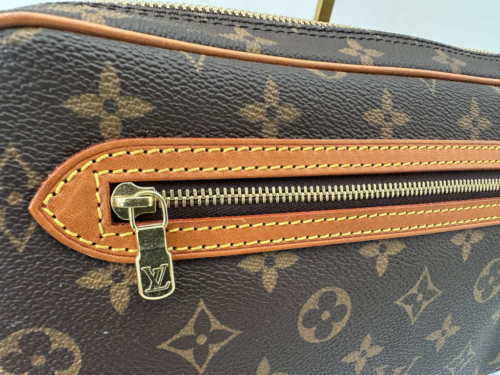 Louis Vuitton Dragonne GM