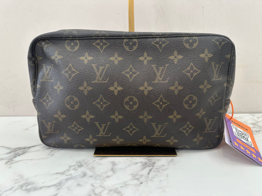 Louis Vuitton Trousse Toilette 28