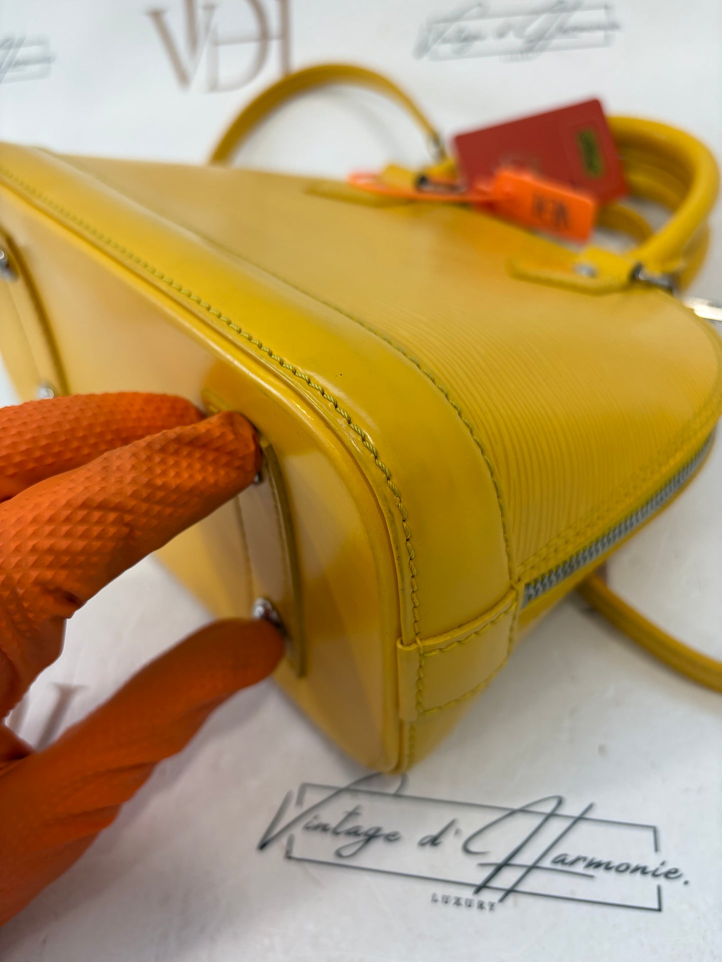 383692 - Louis Vuitton Alma BB Epi Yellow
