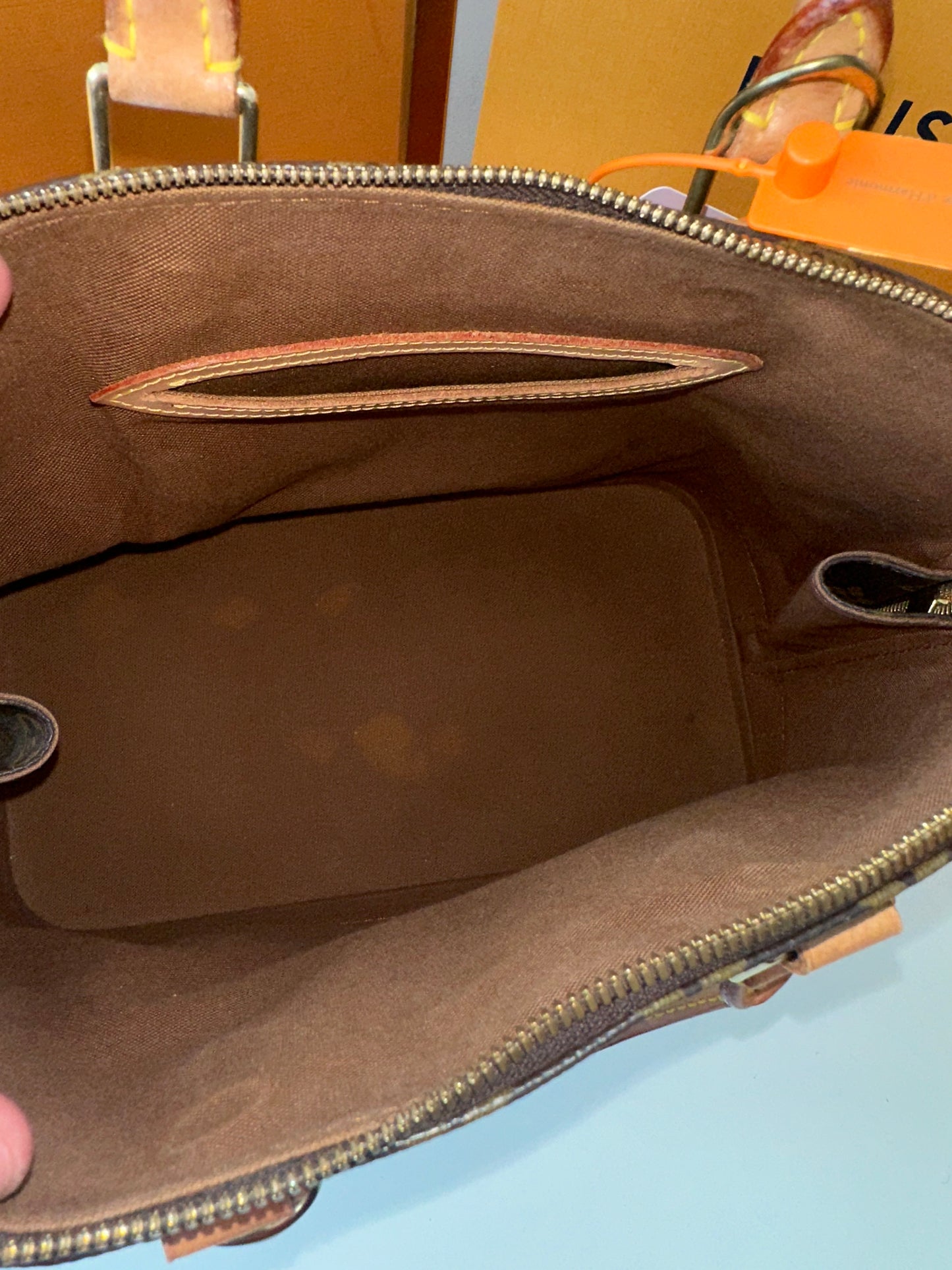 Louis Vuitton Alma