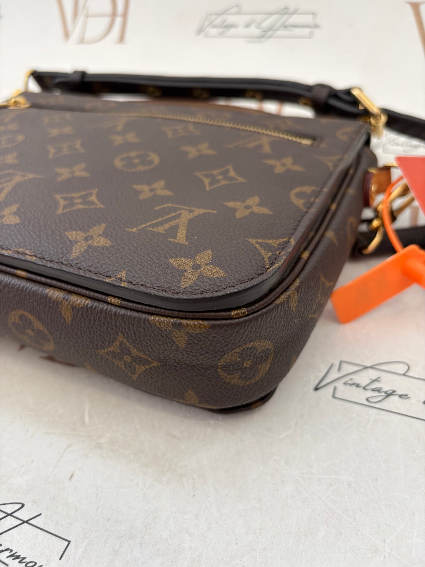 383483 - Louis Vuitton Metis