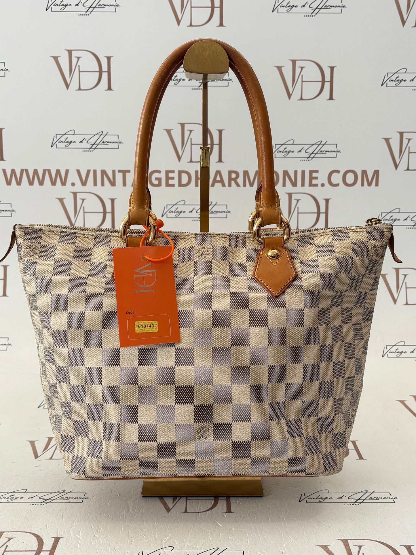 018140 - Louis Vuitton Saleya PM