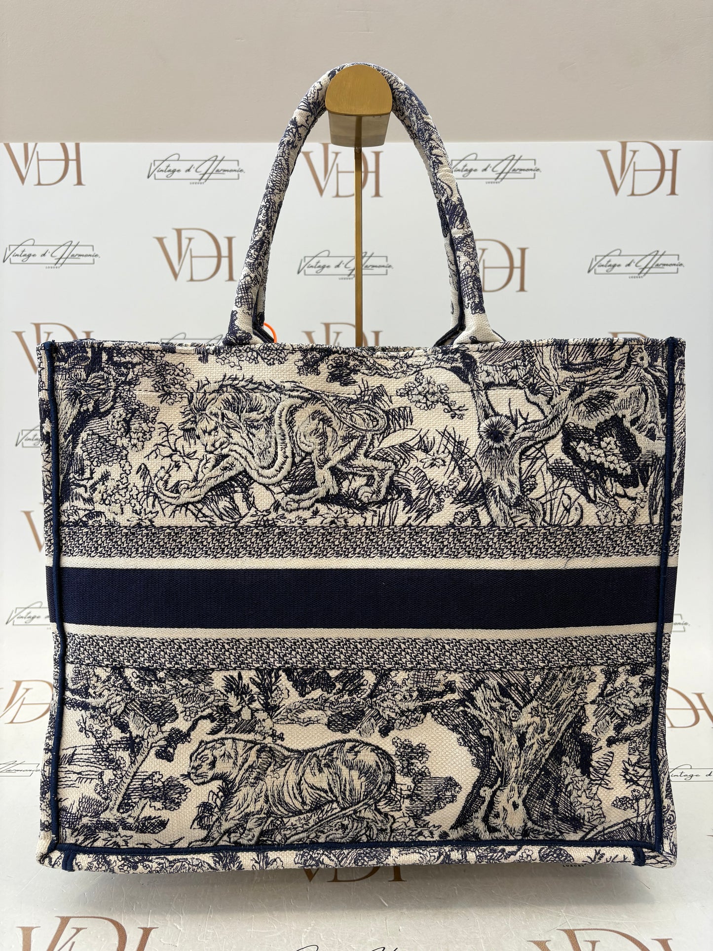 383592 - Dior Book Tote
