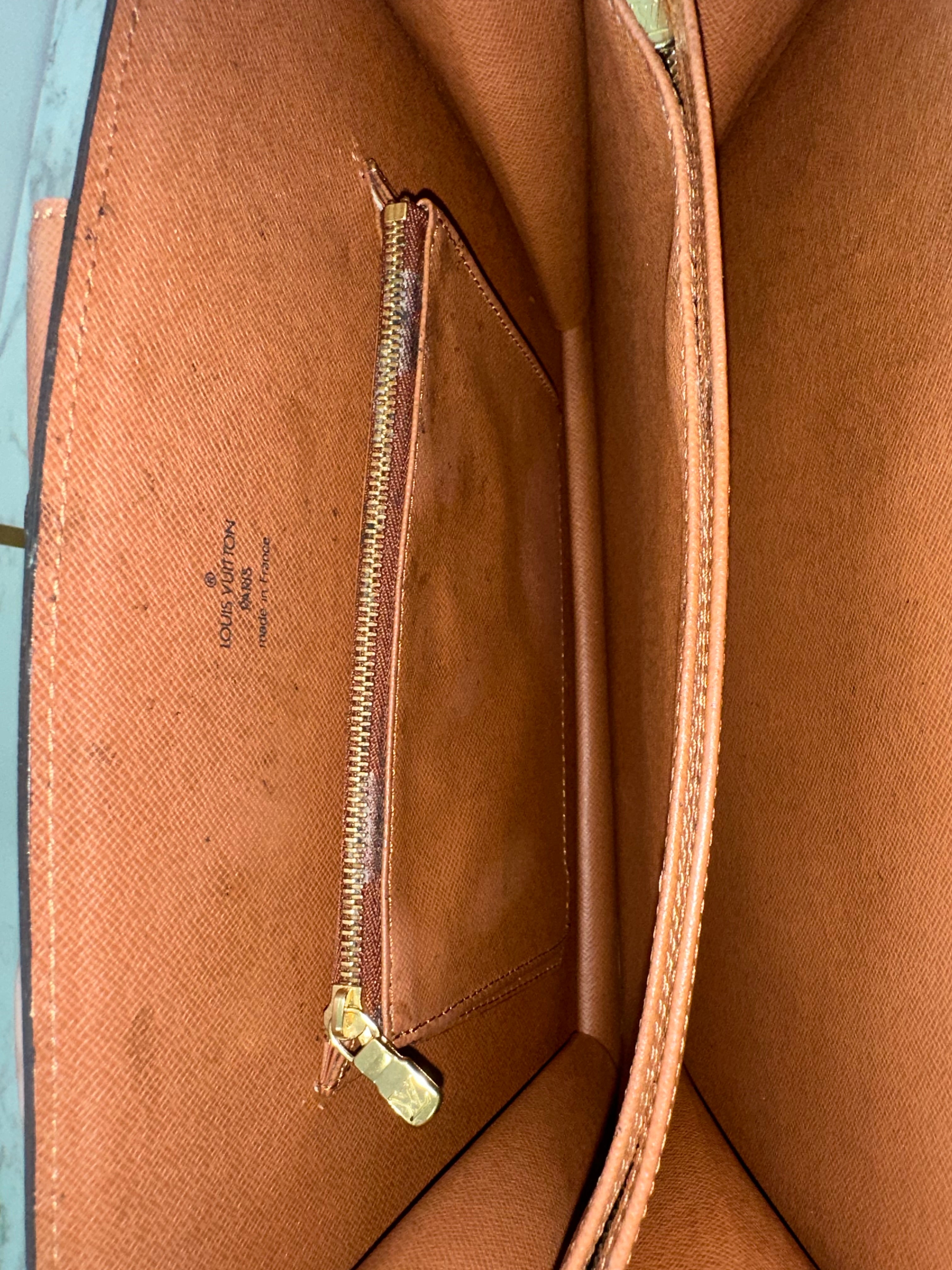 Louis Vuitton Courcelles