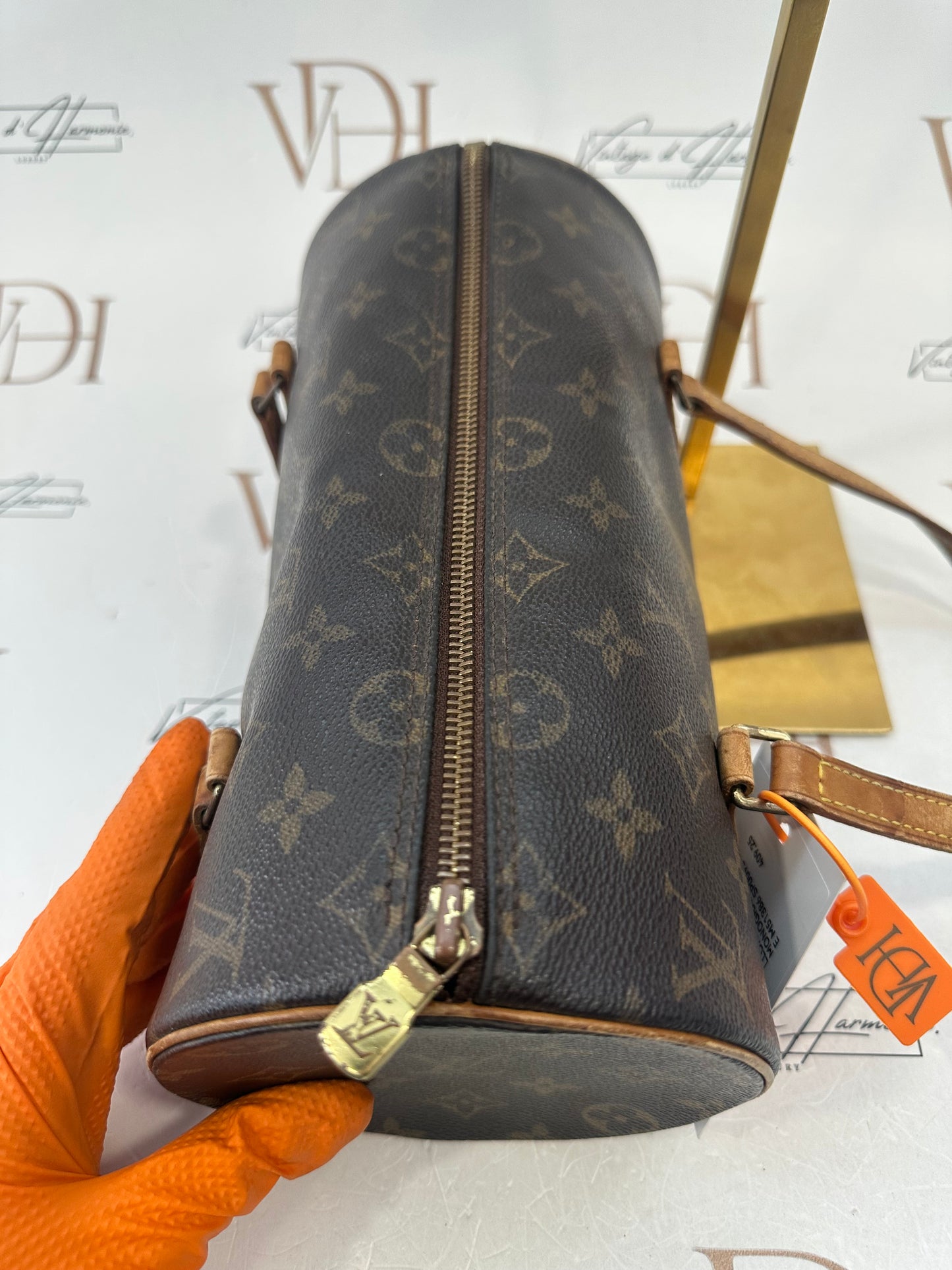 017760 - Louis Vuitton Papillon 26