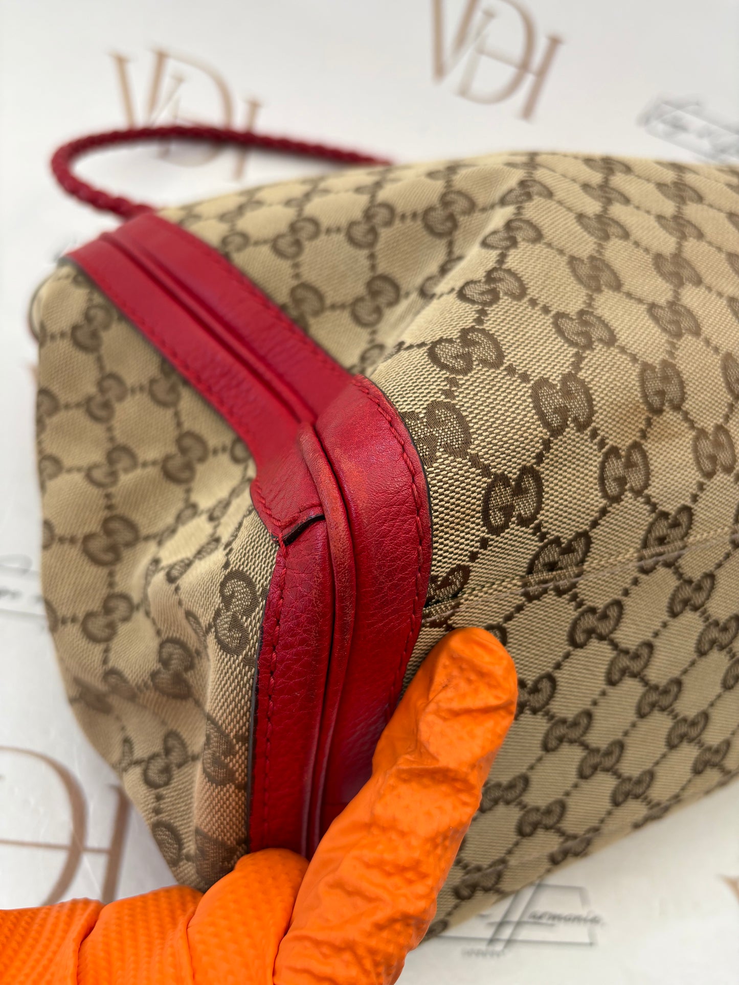 383624 - Gucci Bella