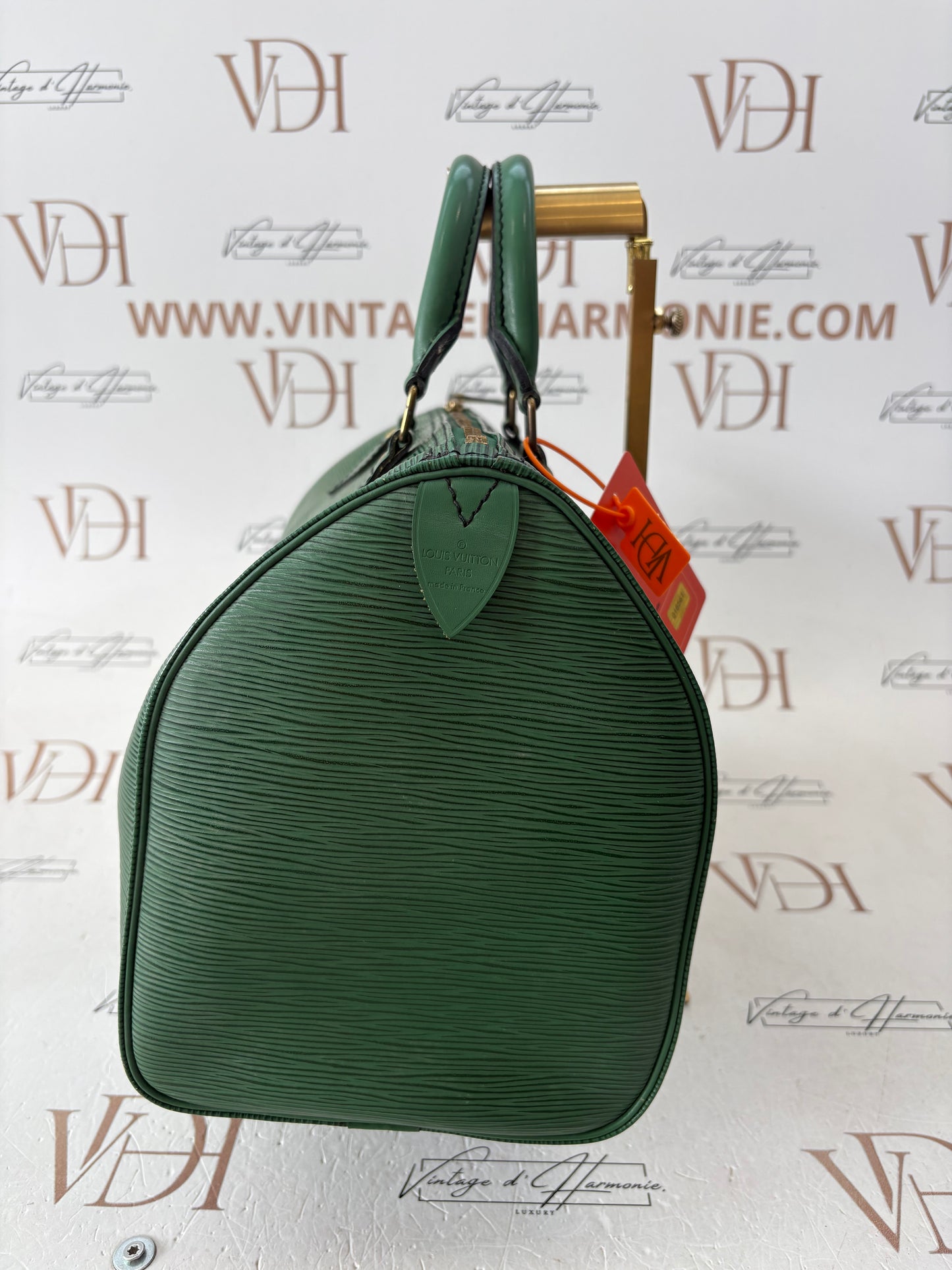 018561 - Louis Vuitton Green Epi Speedy 30