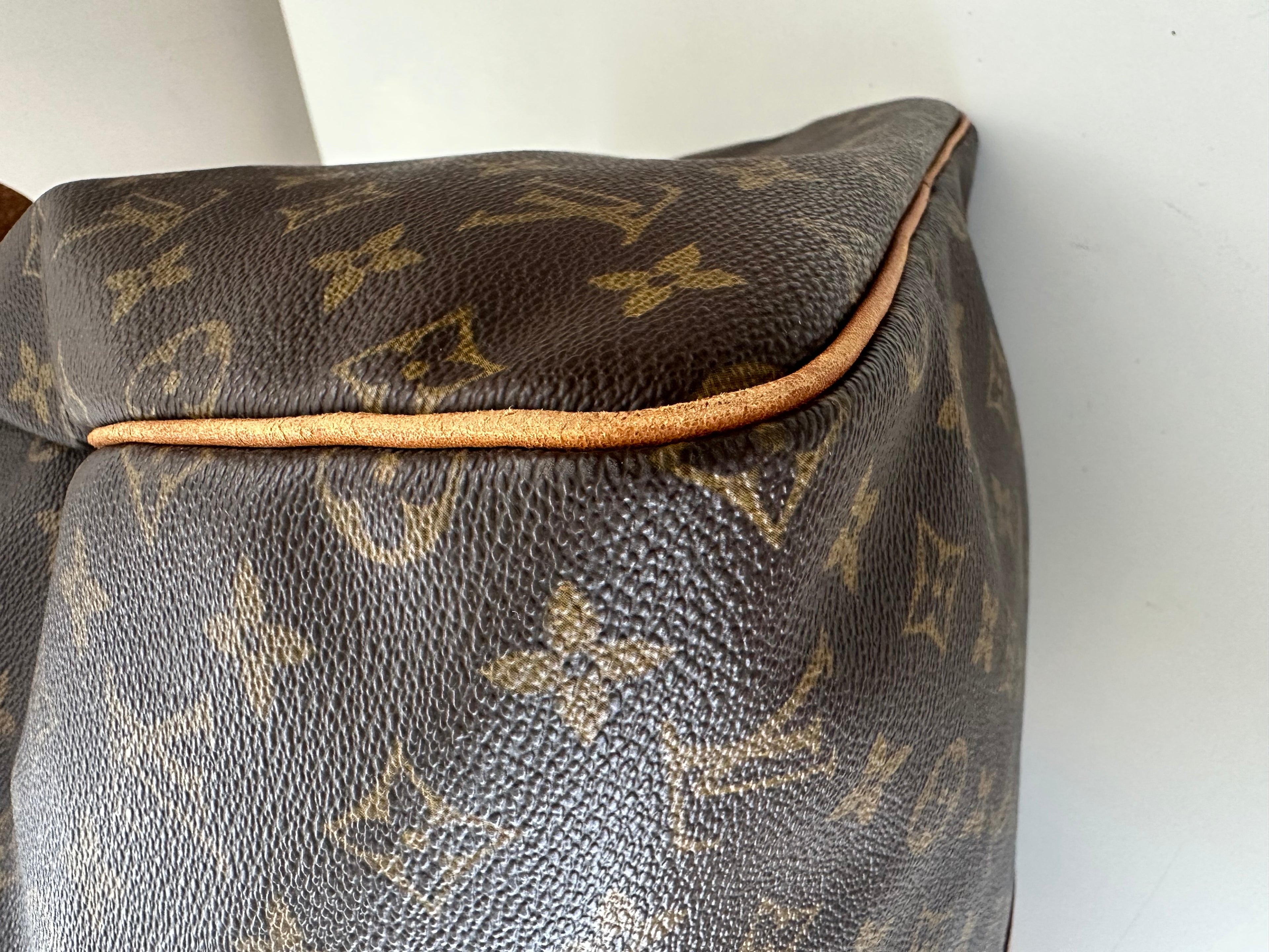 Louis Vuitton Keepall 55