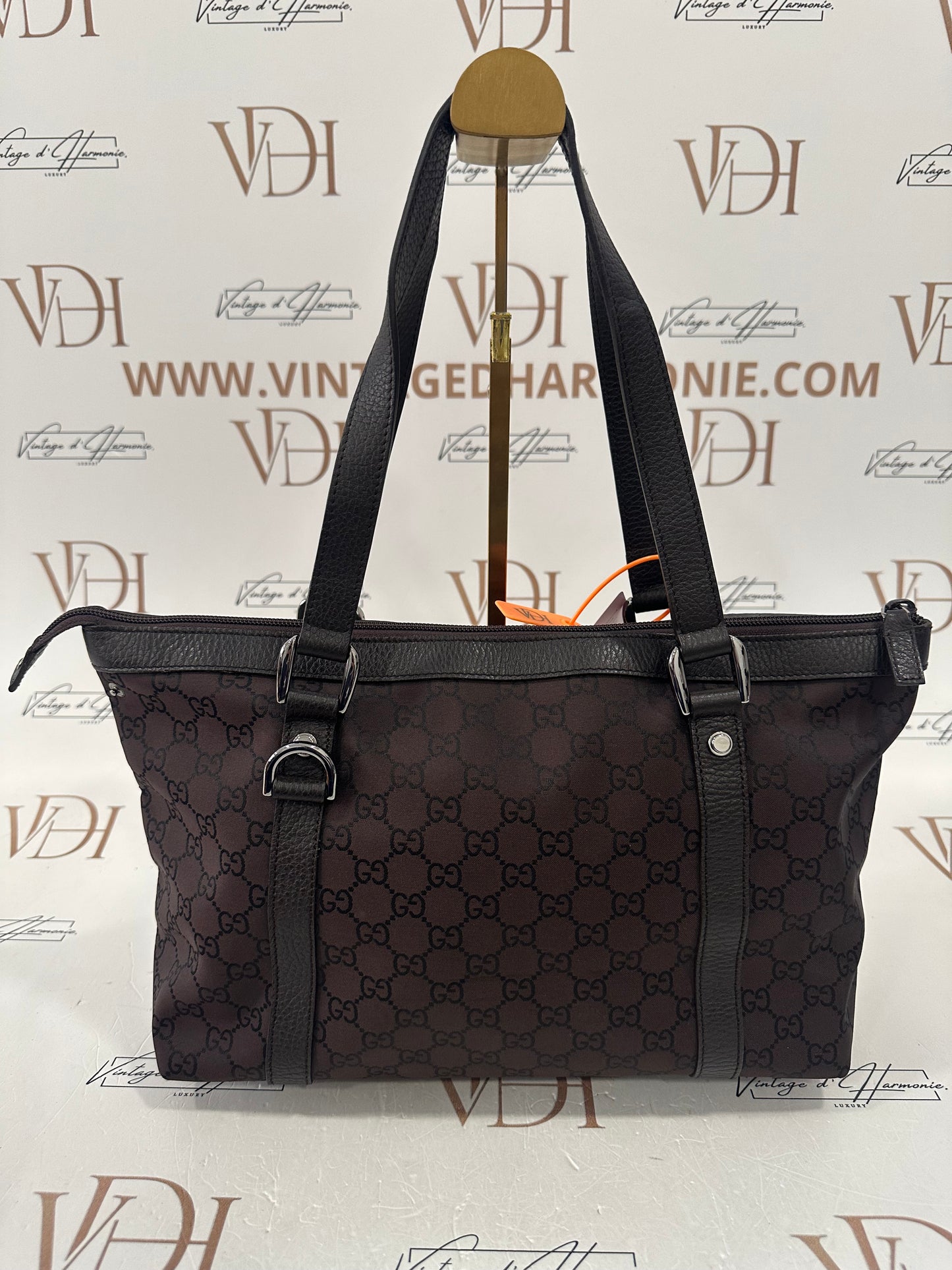 382880 - Gucci