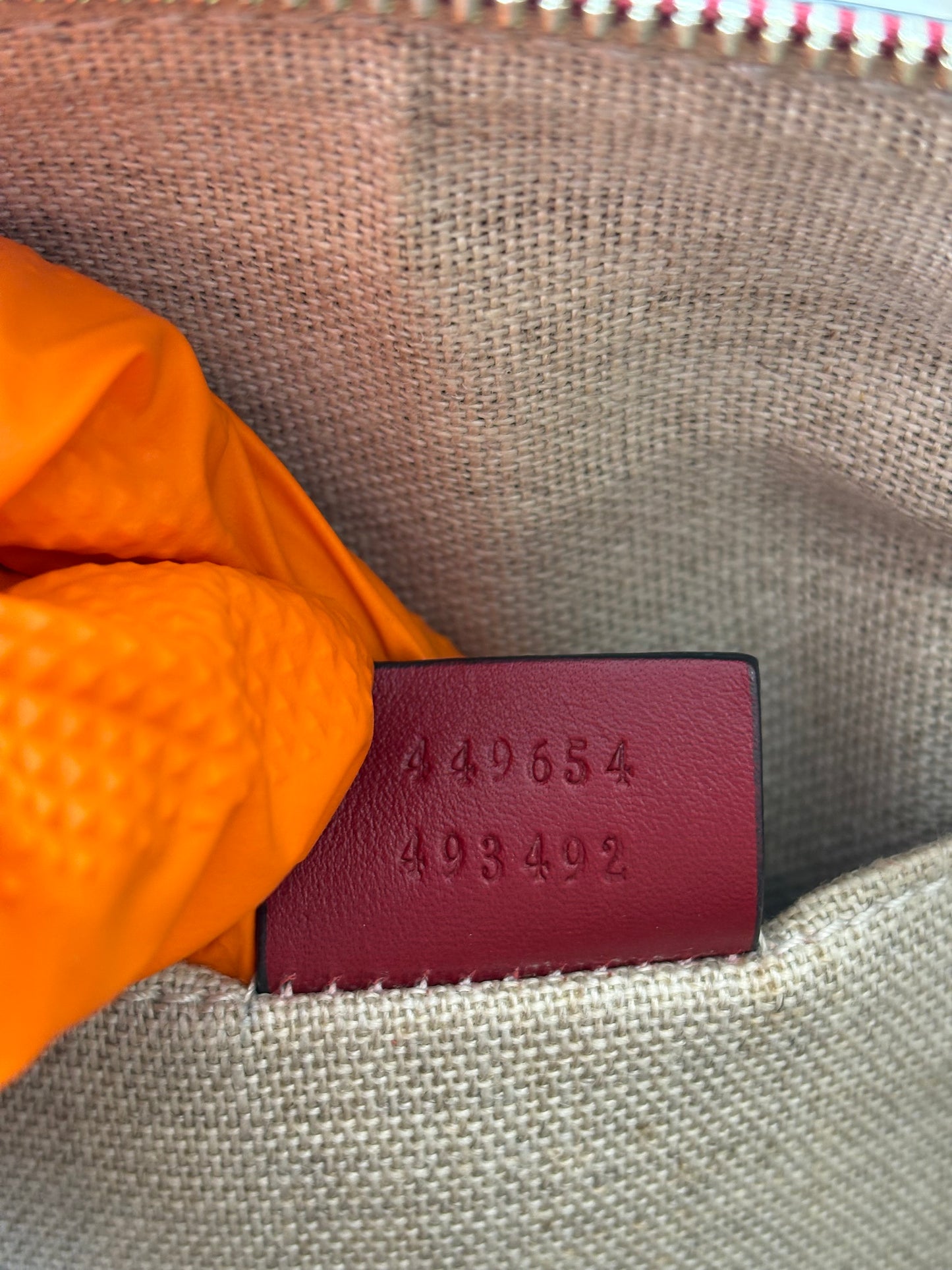 200875 - Gucci