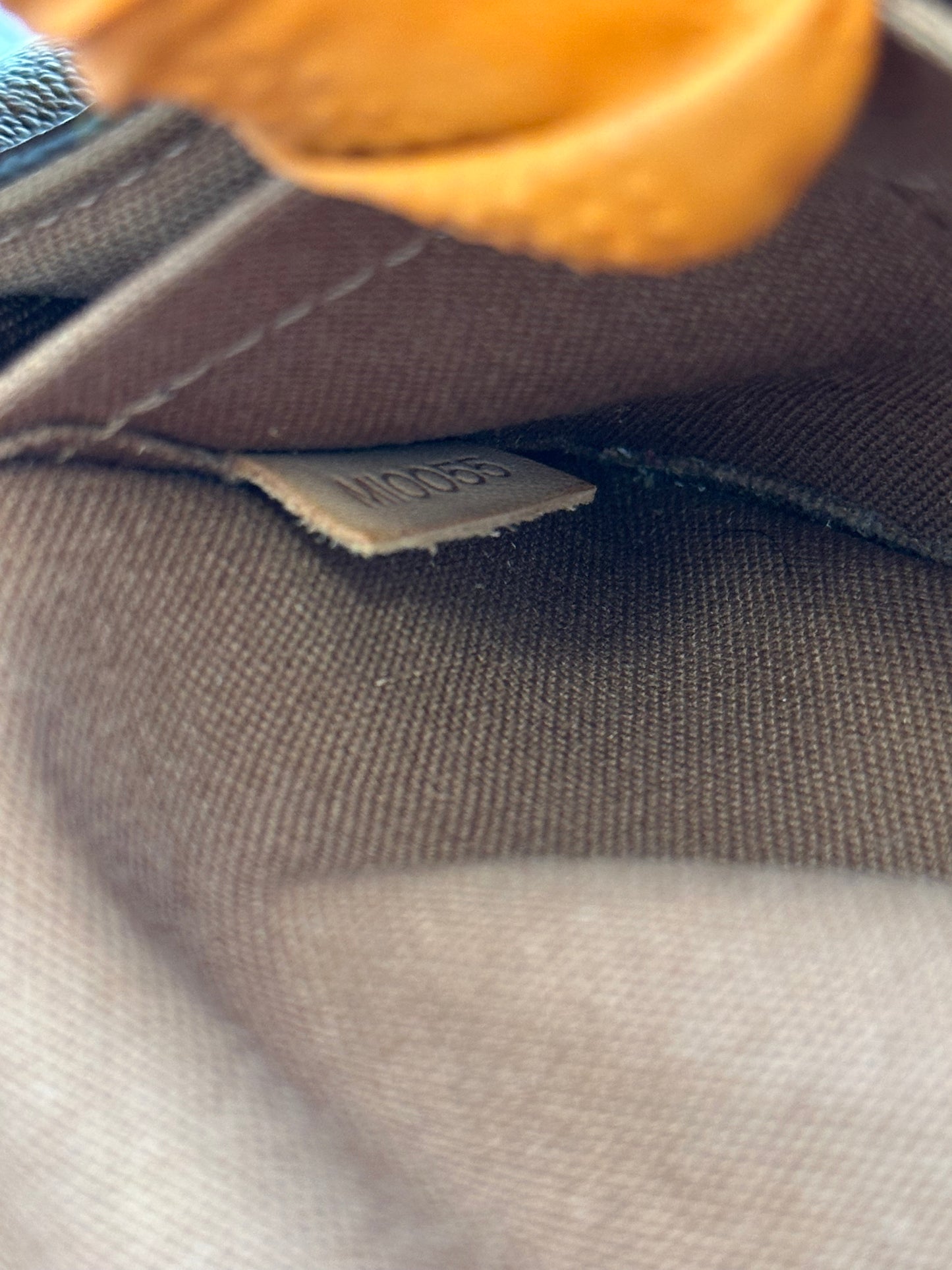 017802 - Louis Vuitton Pochette Marelle