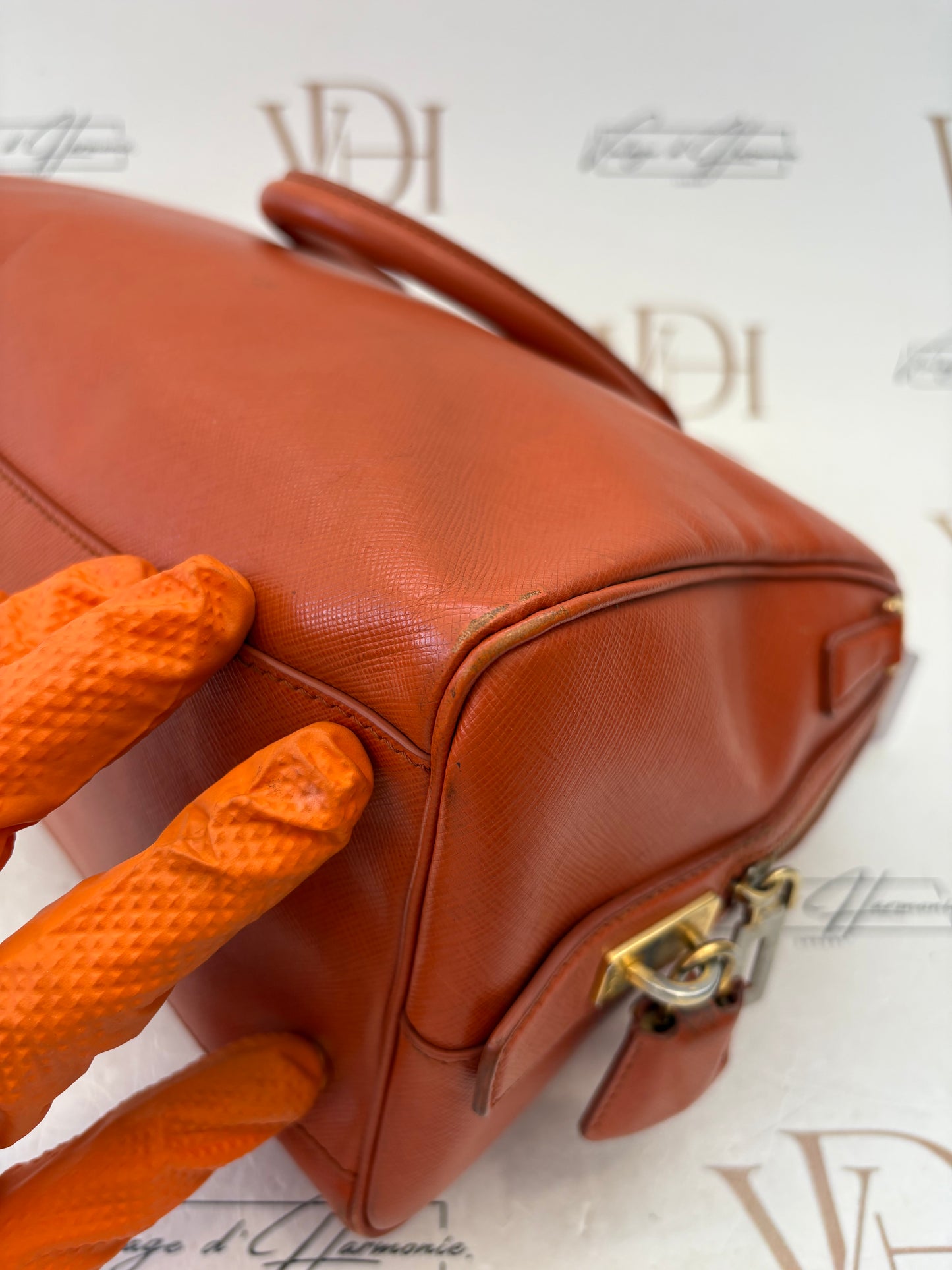 383520 - Prada Orange