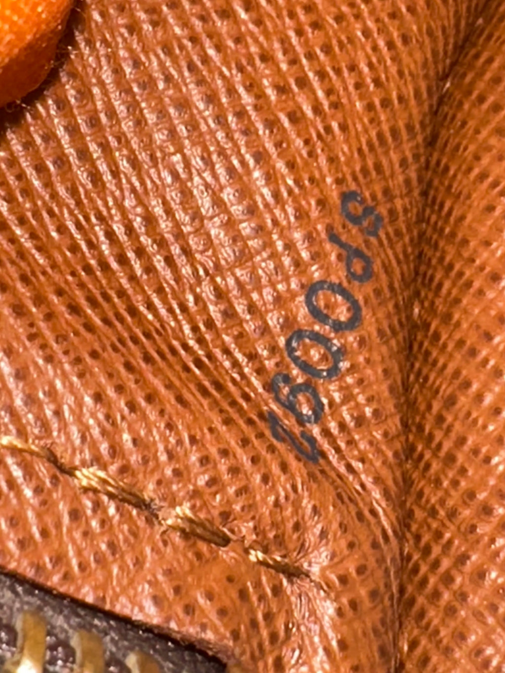 Louis Vuitton Papillon 26