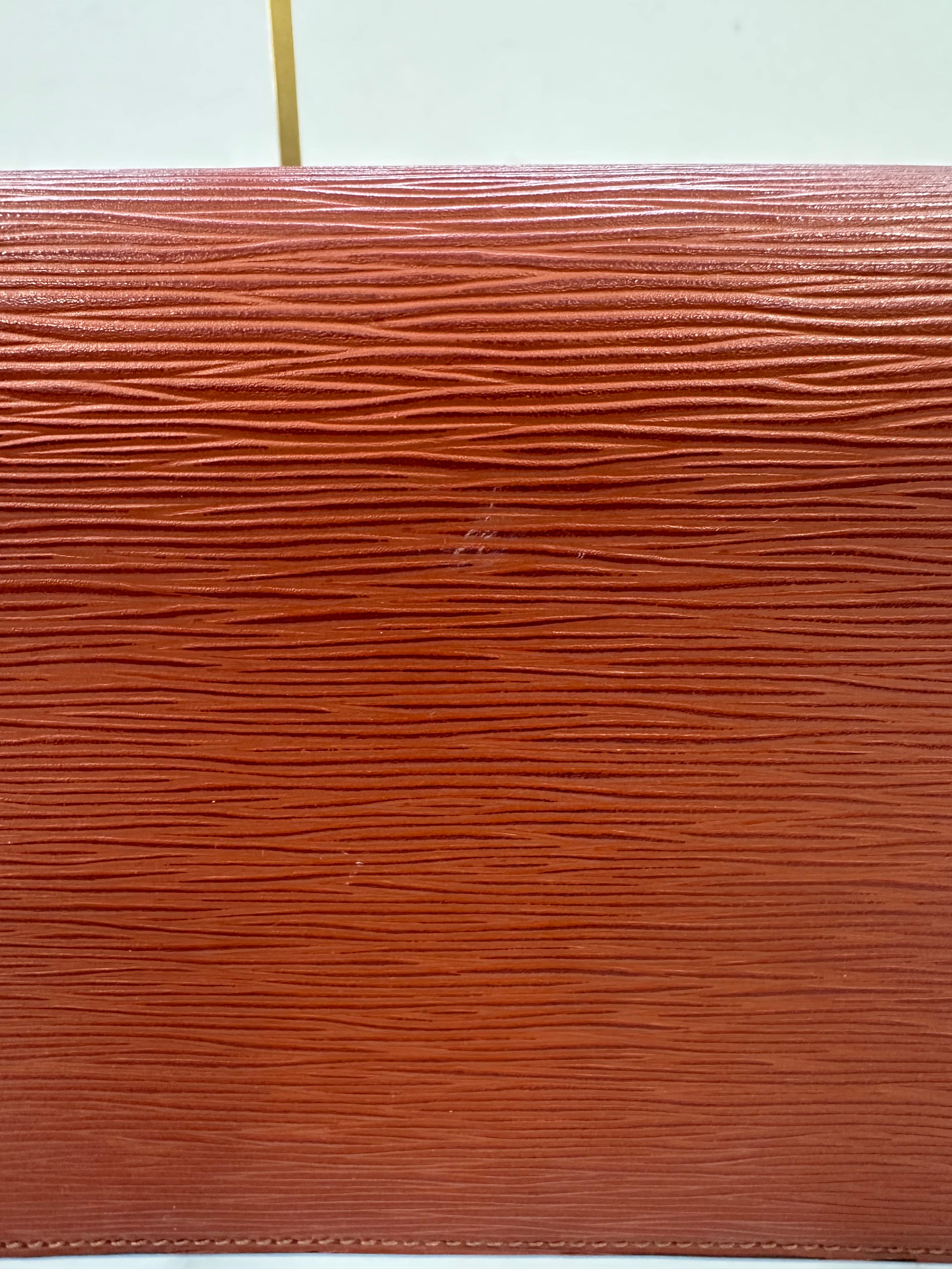 Louis Vuitton Brown Epi Pochette Sellier Dragonne