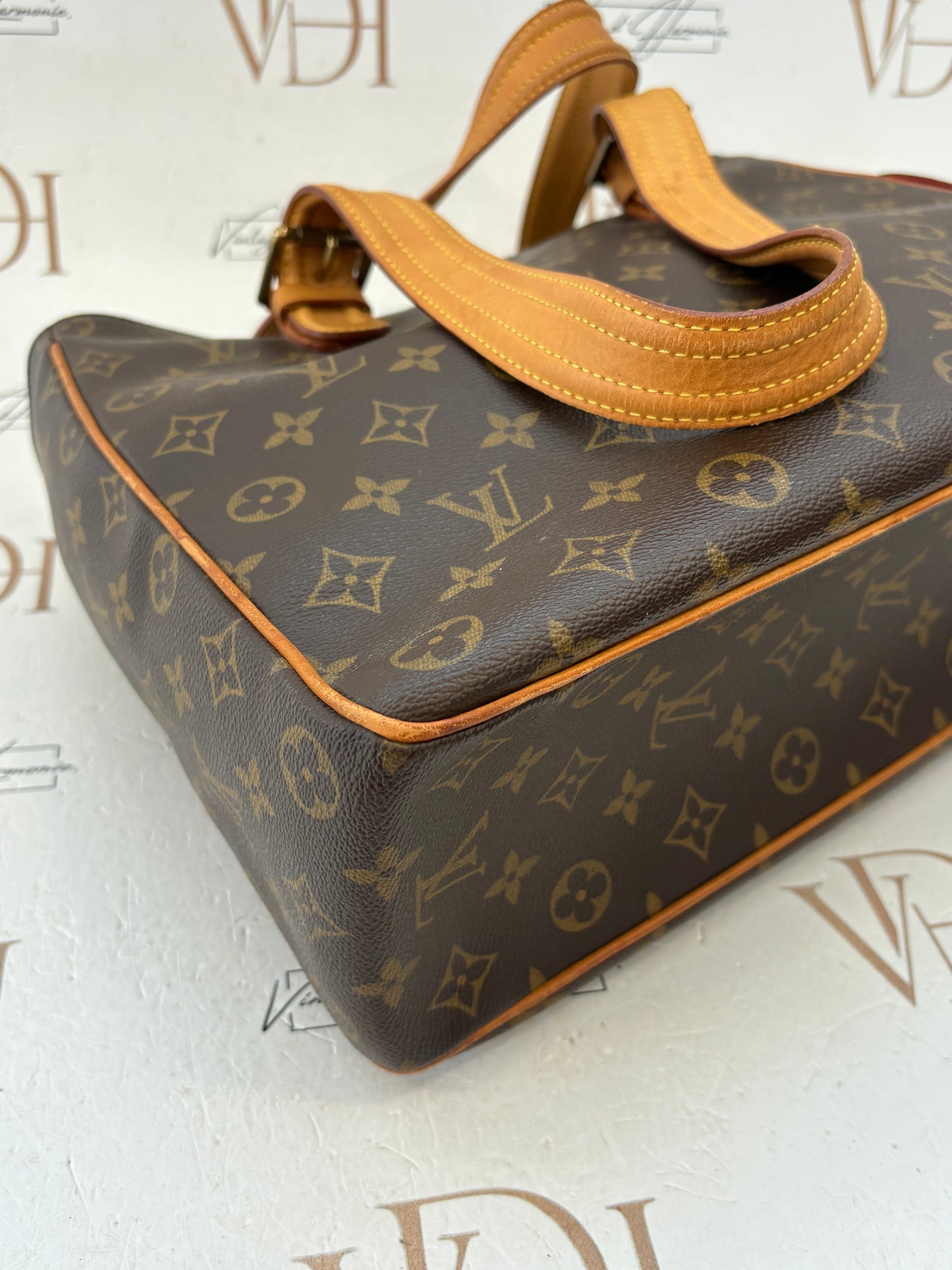 018256 - Louis Vuitton Multipli Cite