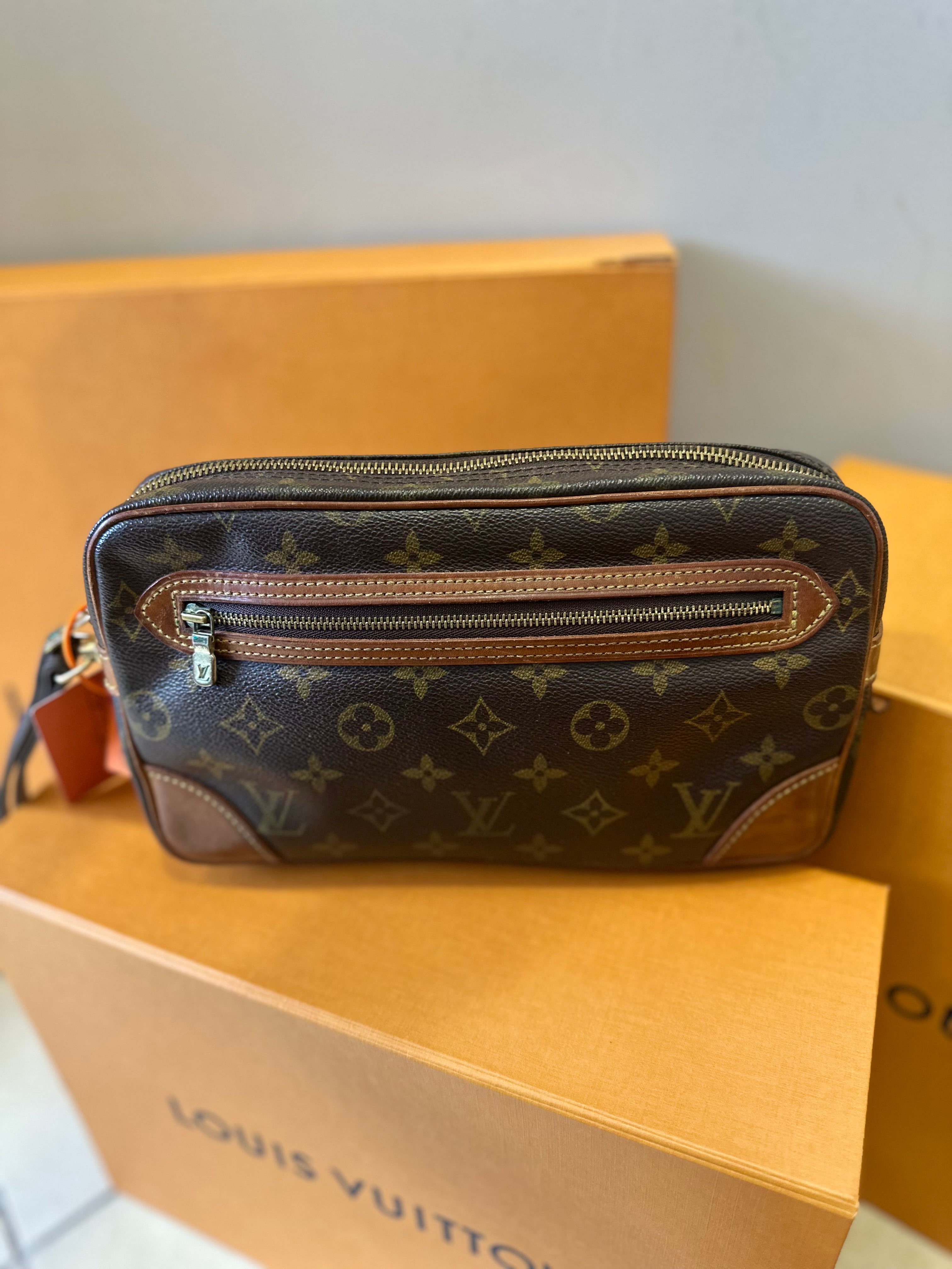Louis Vuitton Dragonne GM