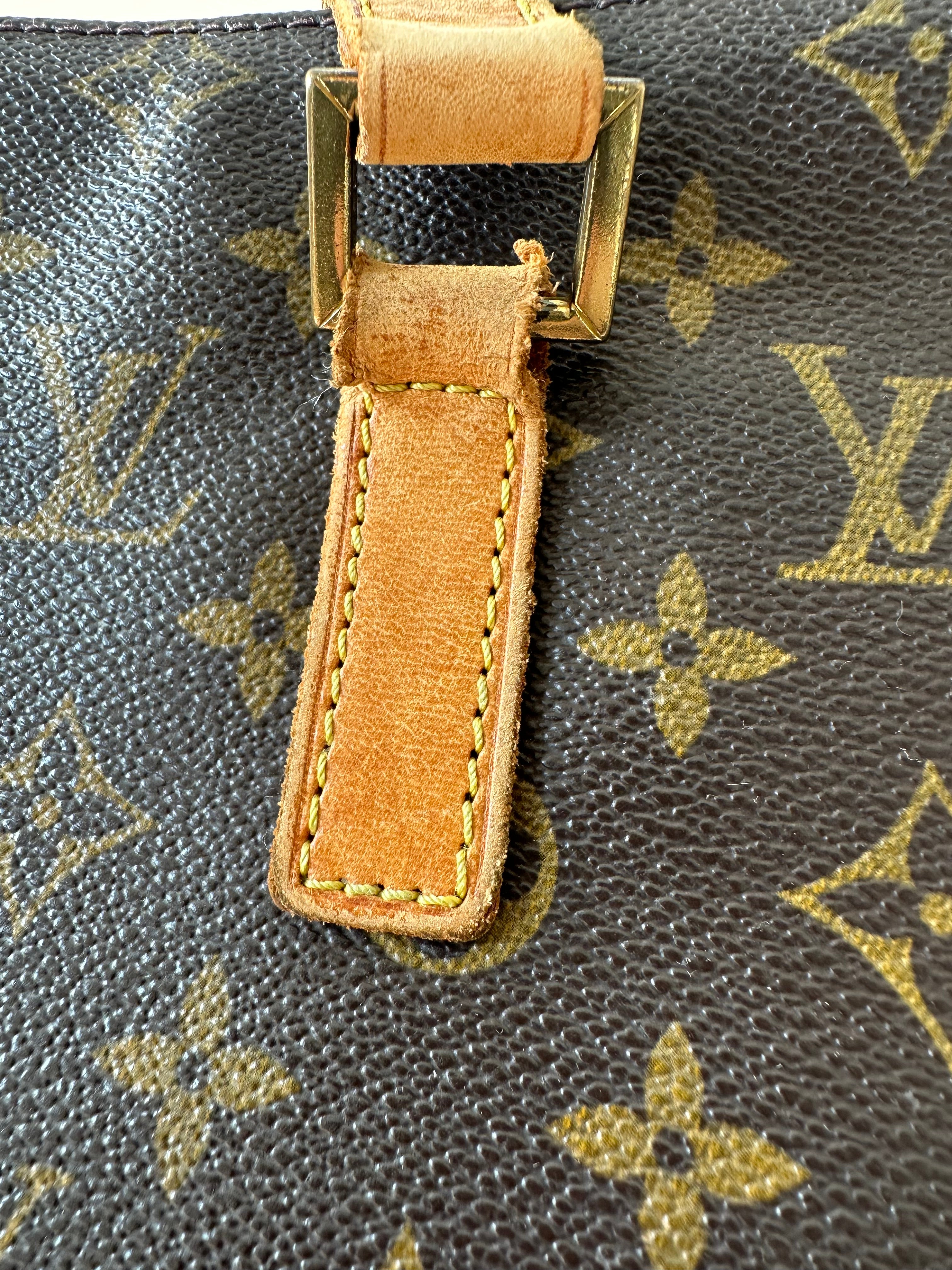 Louis Vuitton Cabas Mezzo