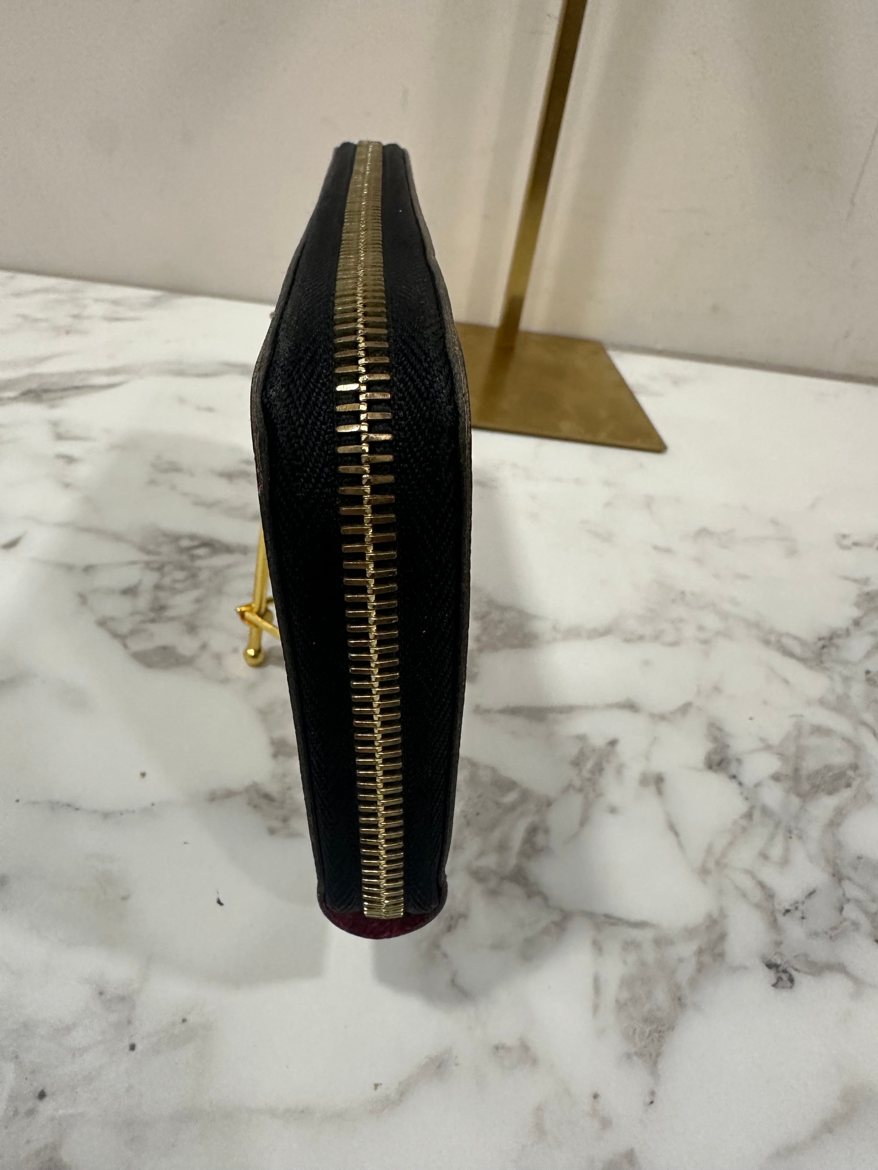 Louis Vuitton Wallet Zippy Multicolor Black