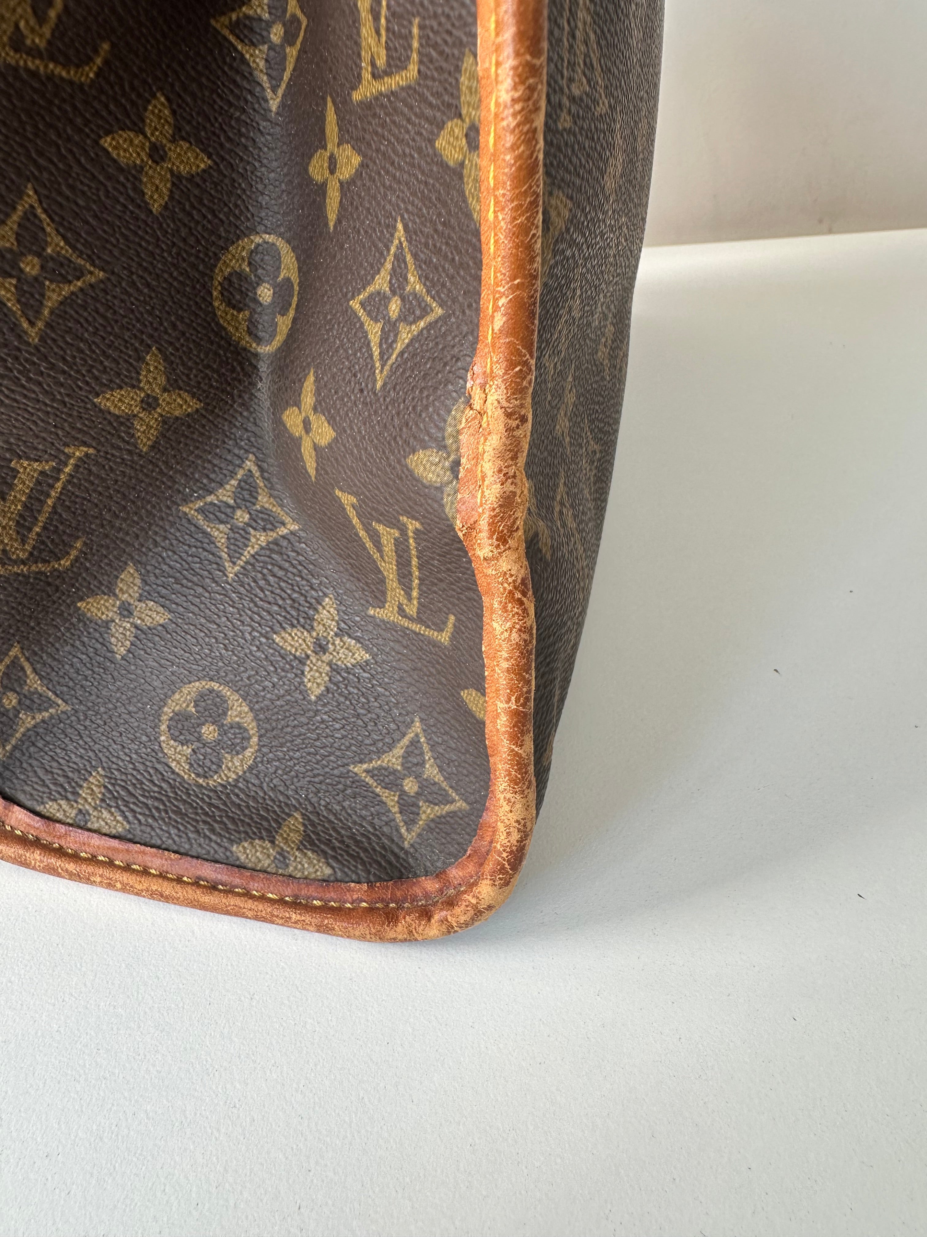 Louis Vuitton Beverly Business