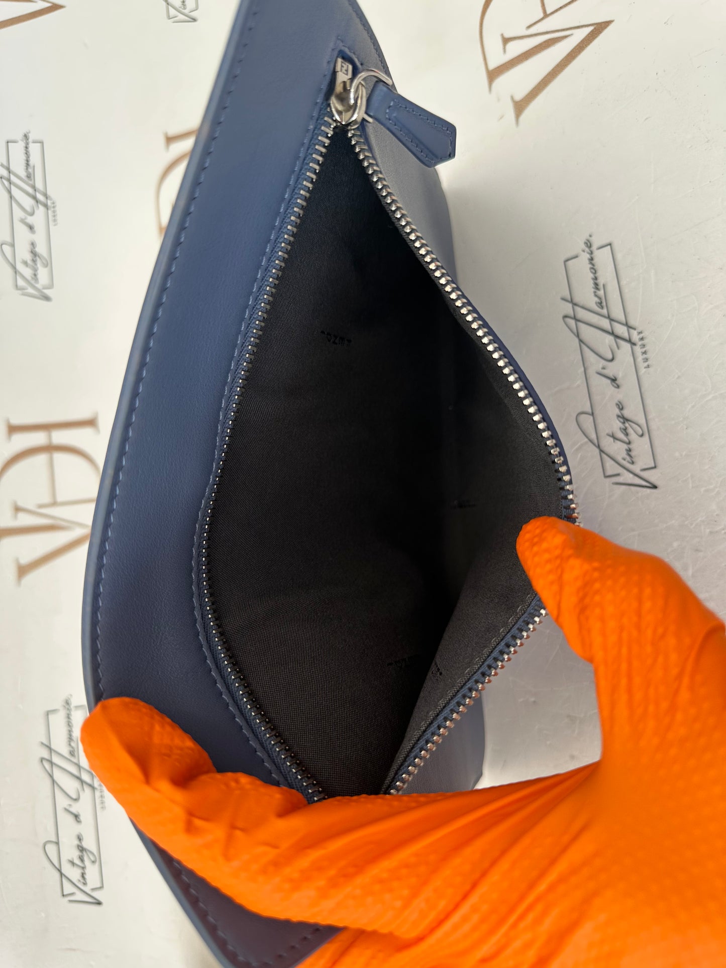 384212 - Fendi Dotcom