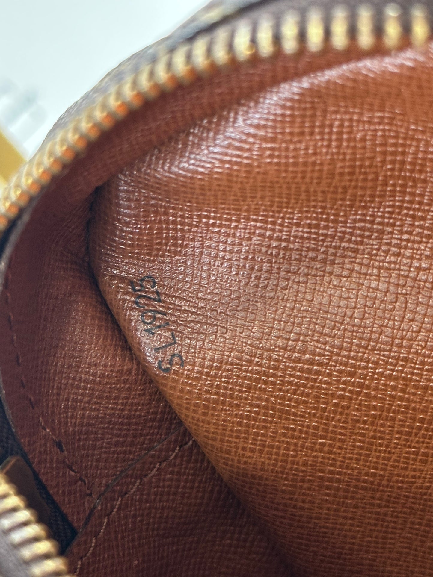 017923 - Louis Vuitton Compiegne 28