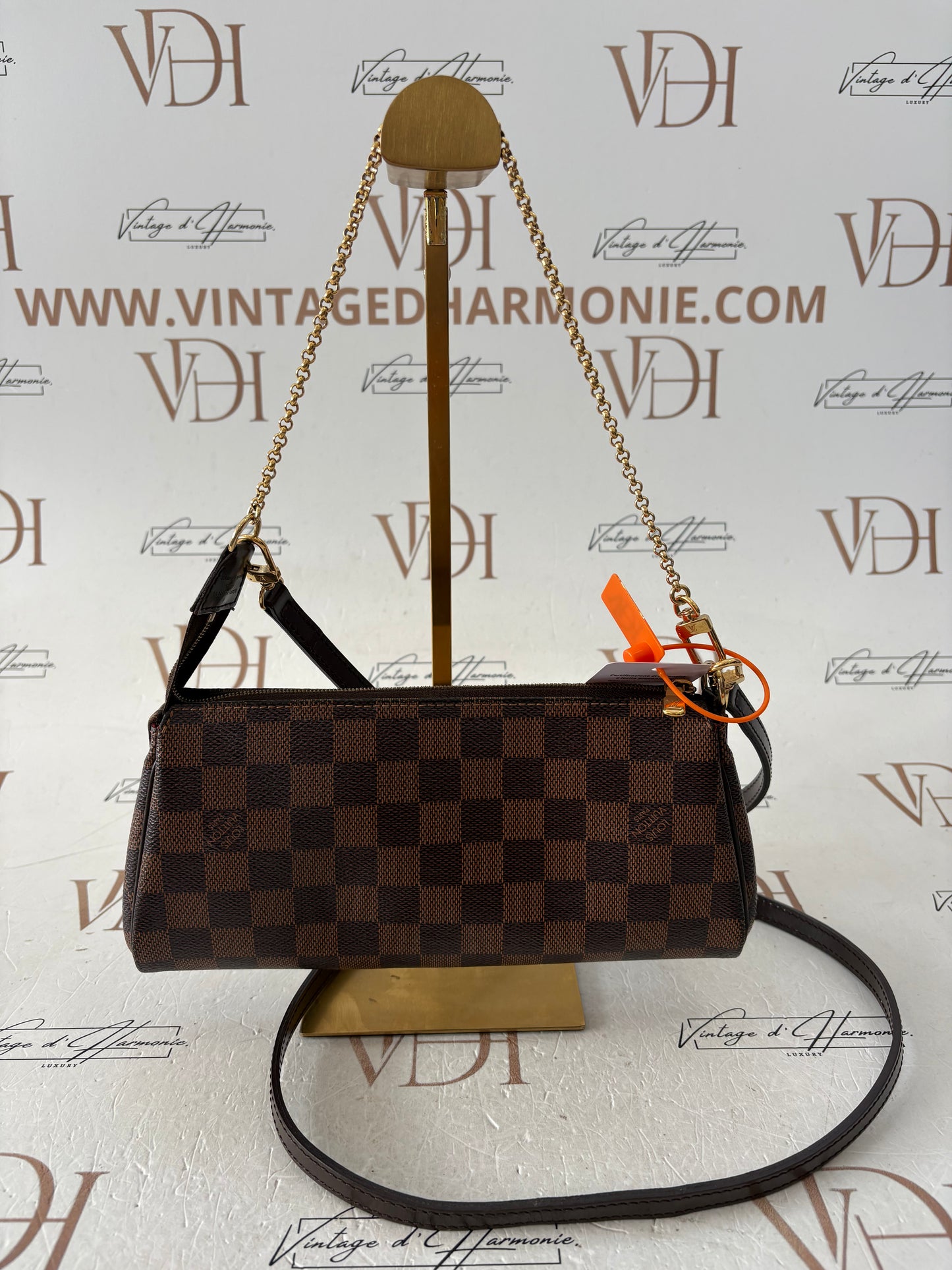 018410 - Louis Vuitton Eva
