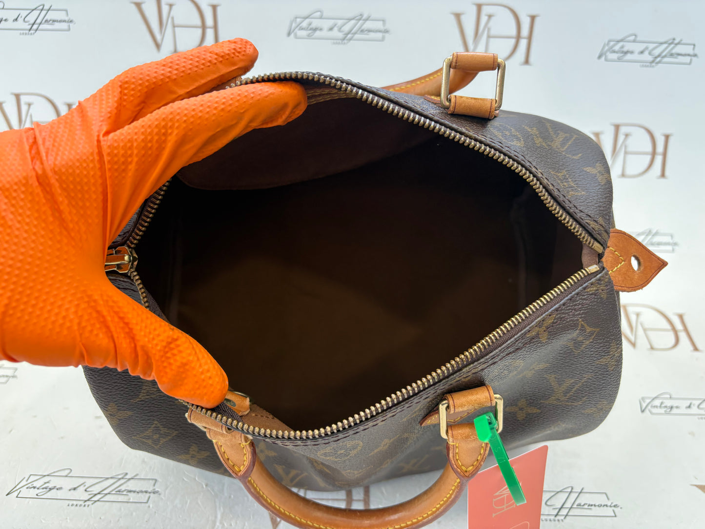 017213 - Louis Vuitton Speedy 30