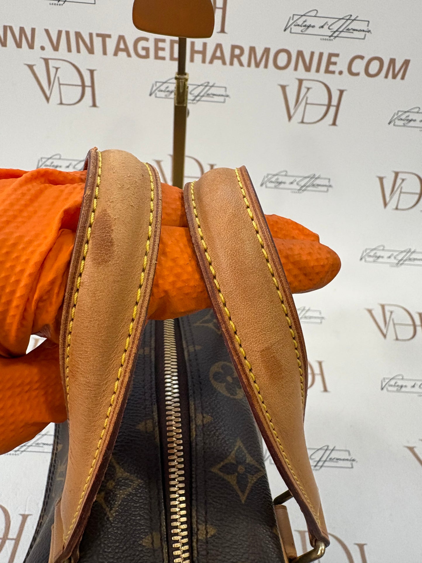 016930 - Louis Vuitton Excentricite
