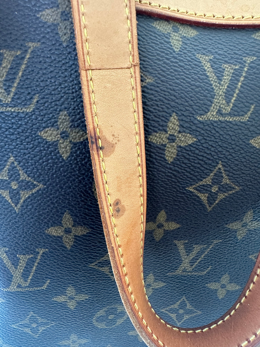 Louis Vuitton Excursion