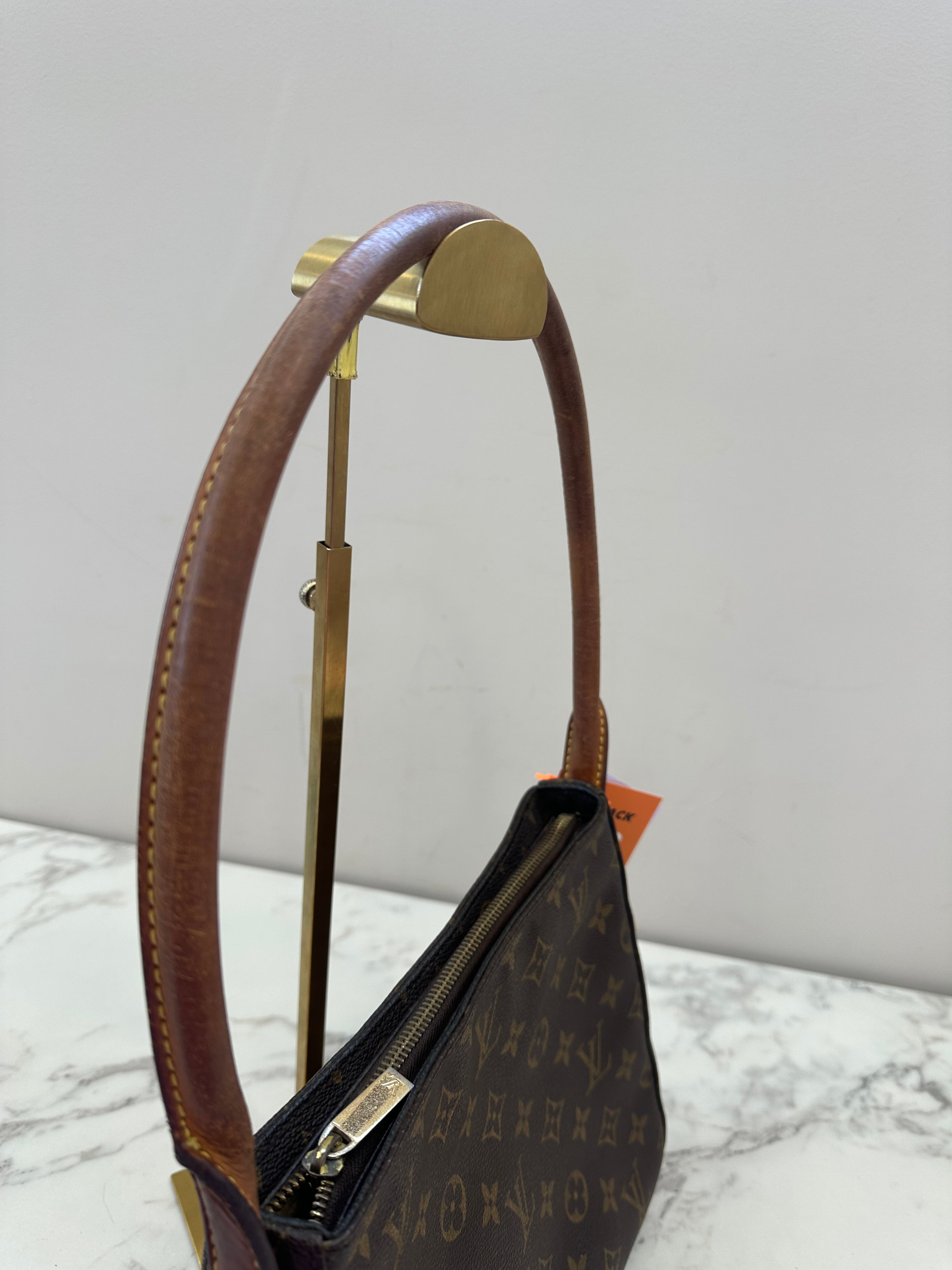 Louis Vuitton Looping MM