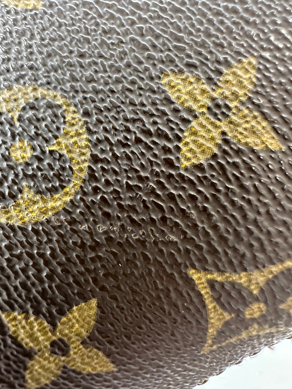 Louis Vuitton Ellipse MM