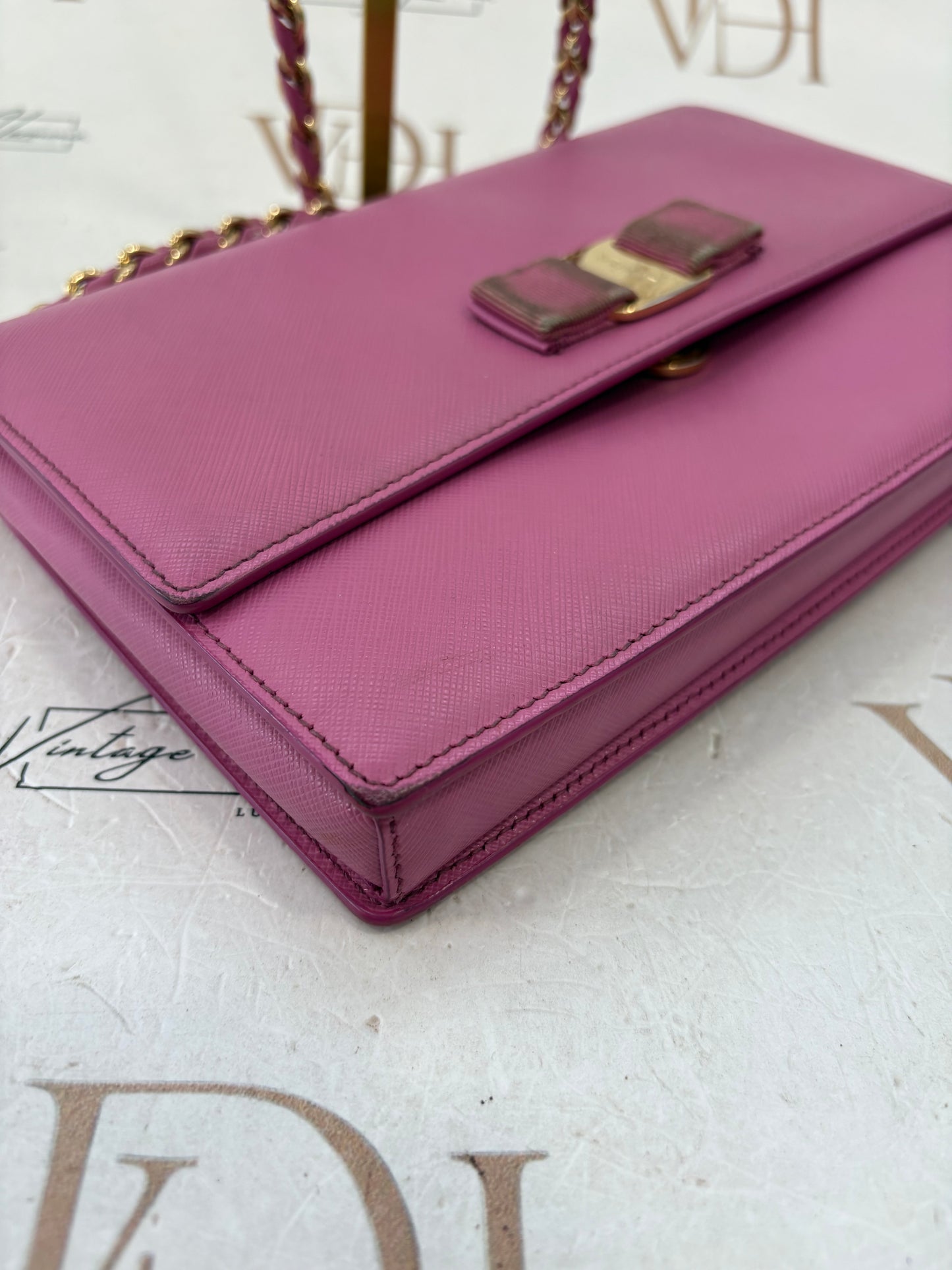 384182 - Salvatore Ferragamo Vara