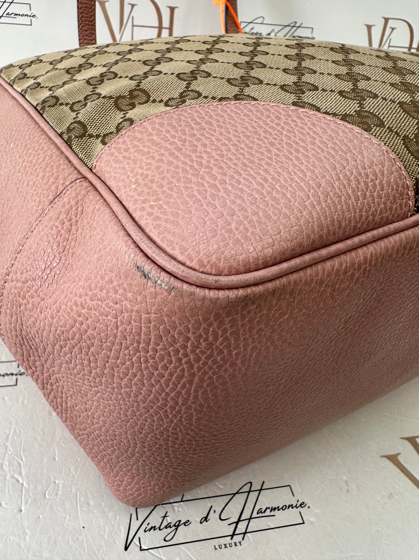 382878 - Gucci Bree