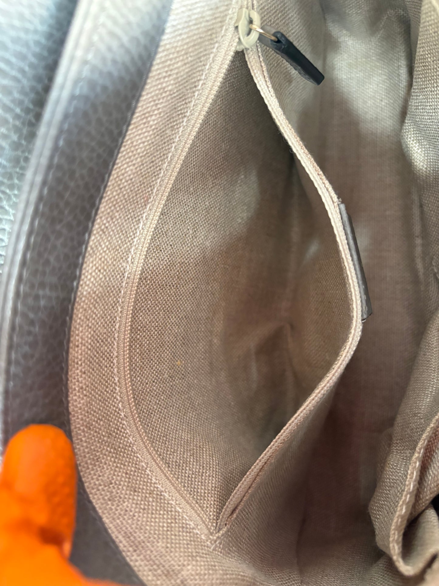 382567 - Gucci Interlocking