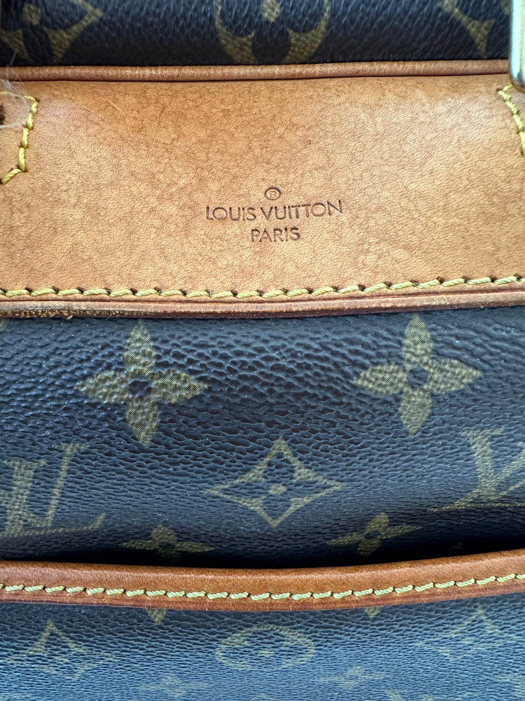 Louis Vuitton Deauville