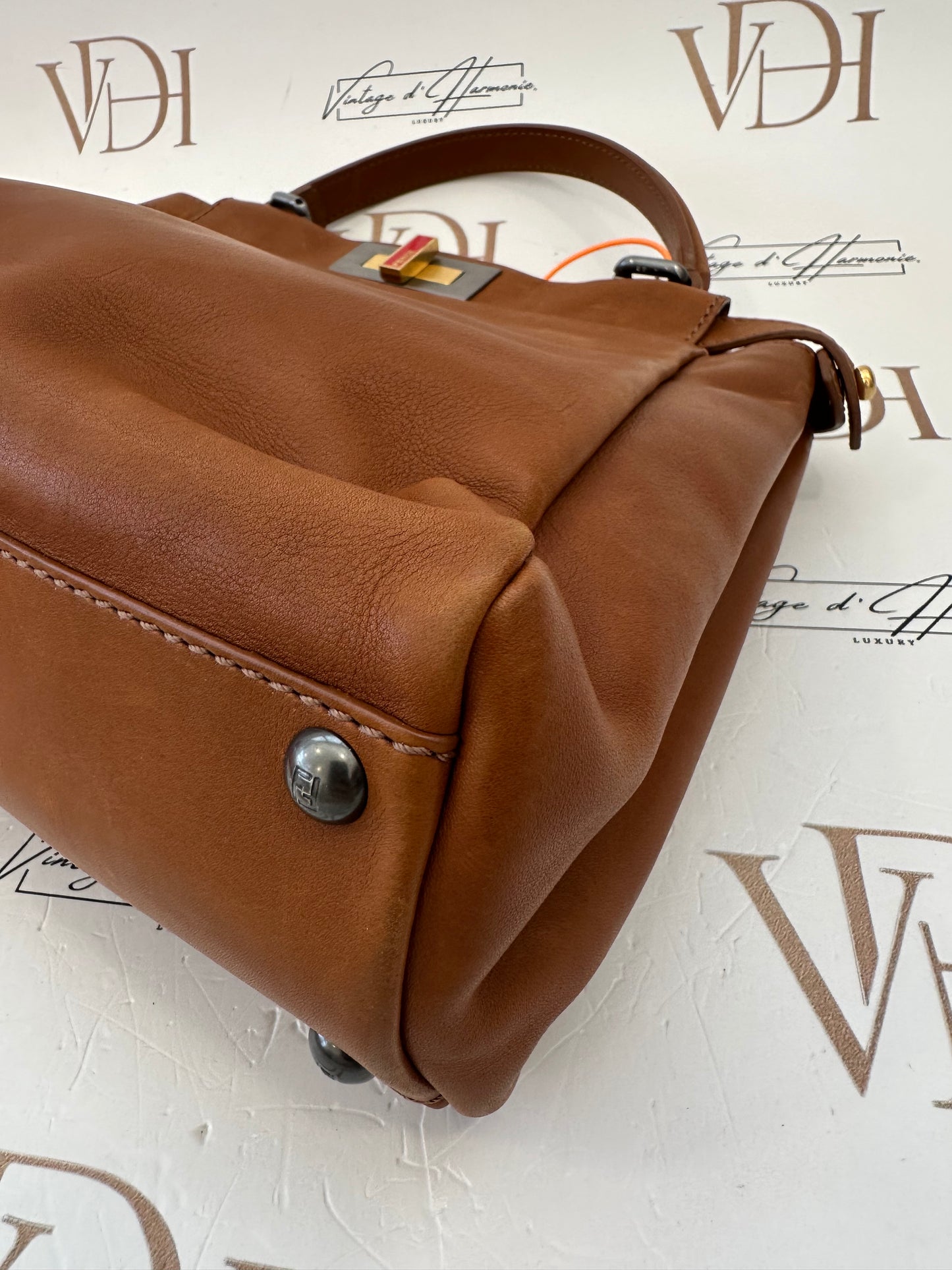 102701 - Fendi Peekaboo