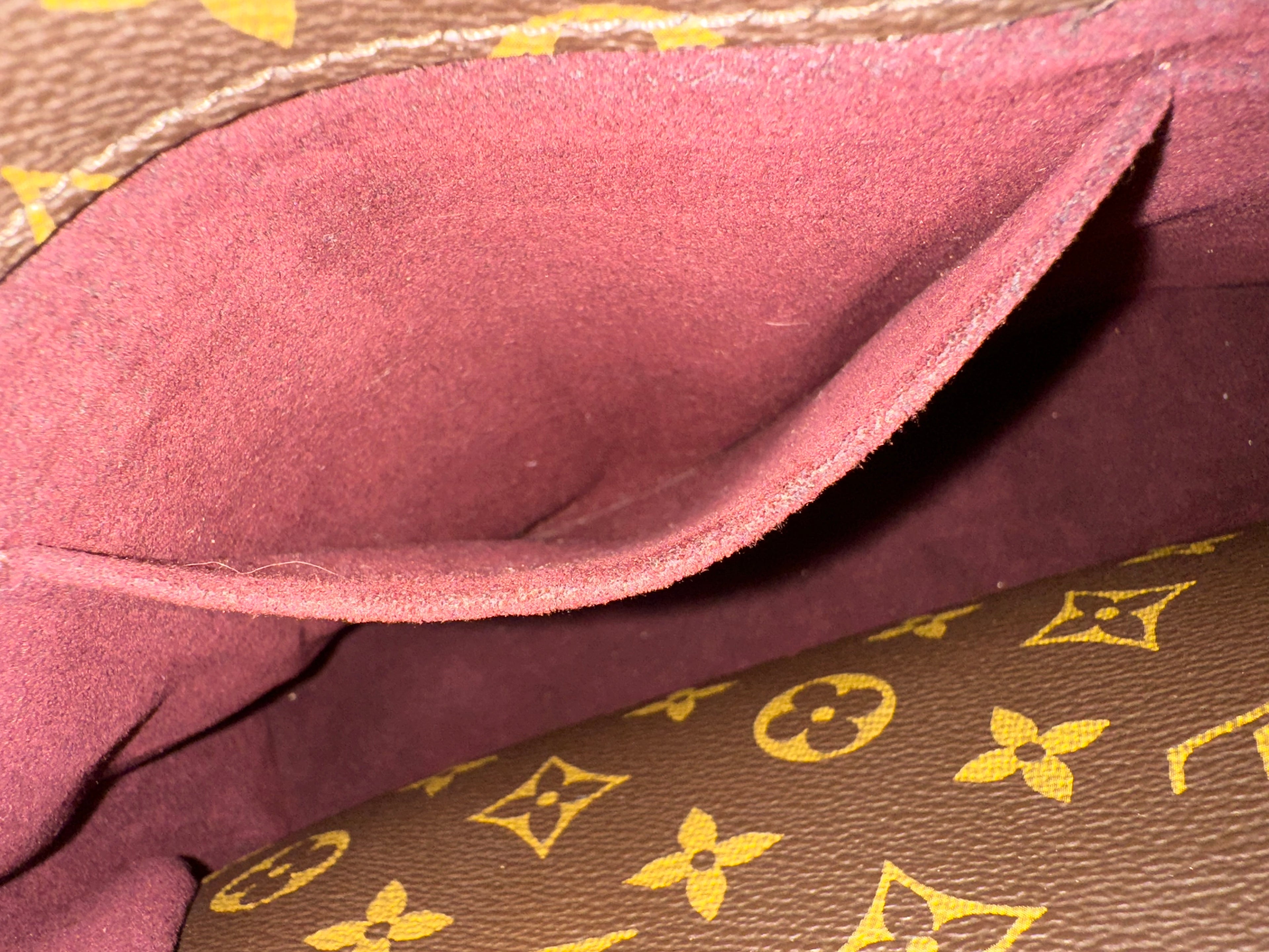 Louis Vuitton Montaigne MM