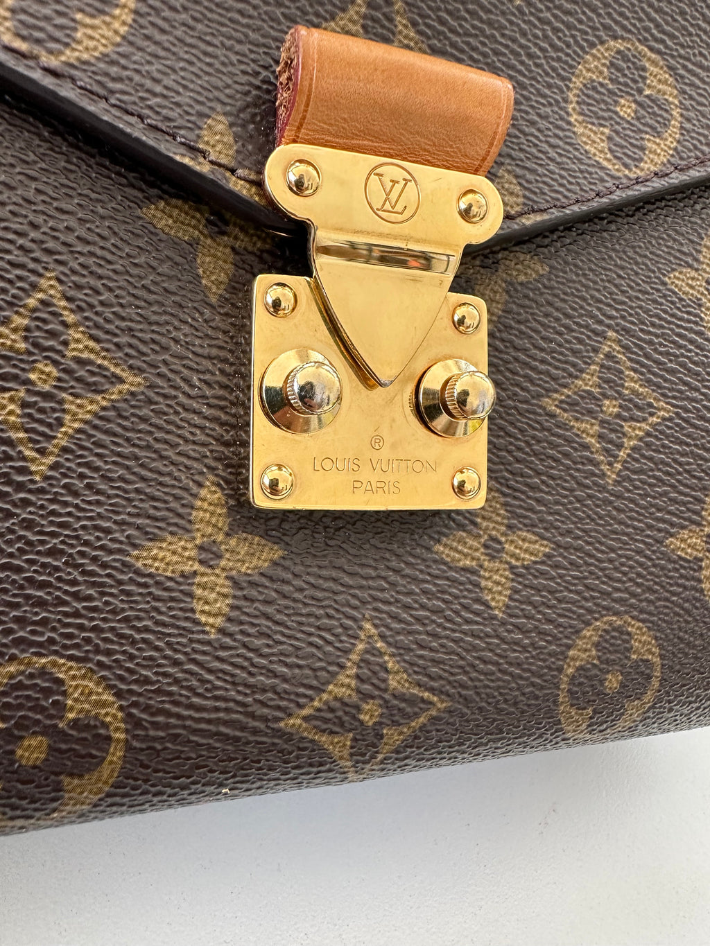 Louis Vuitton Metis